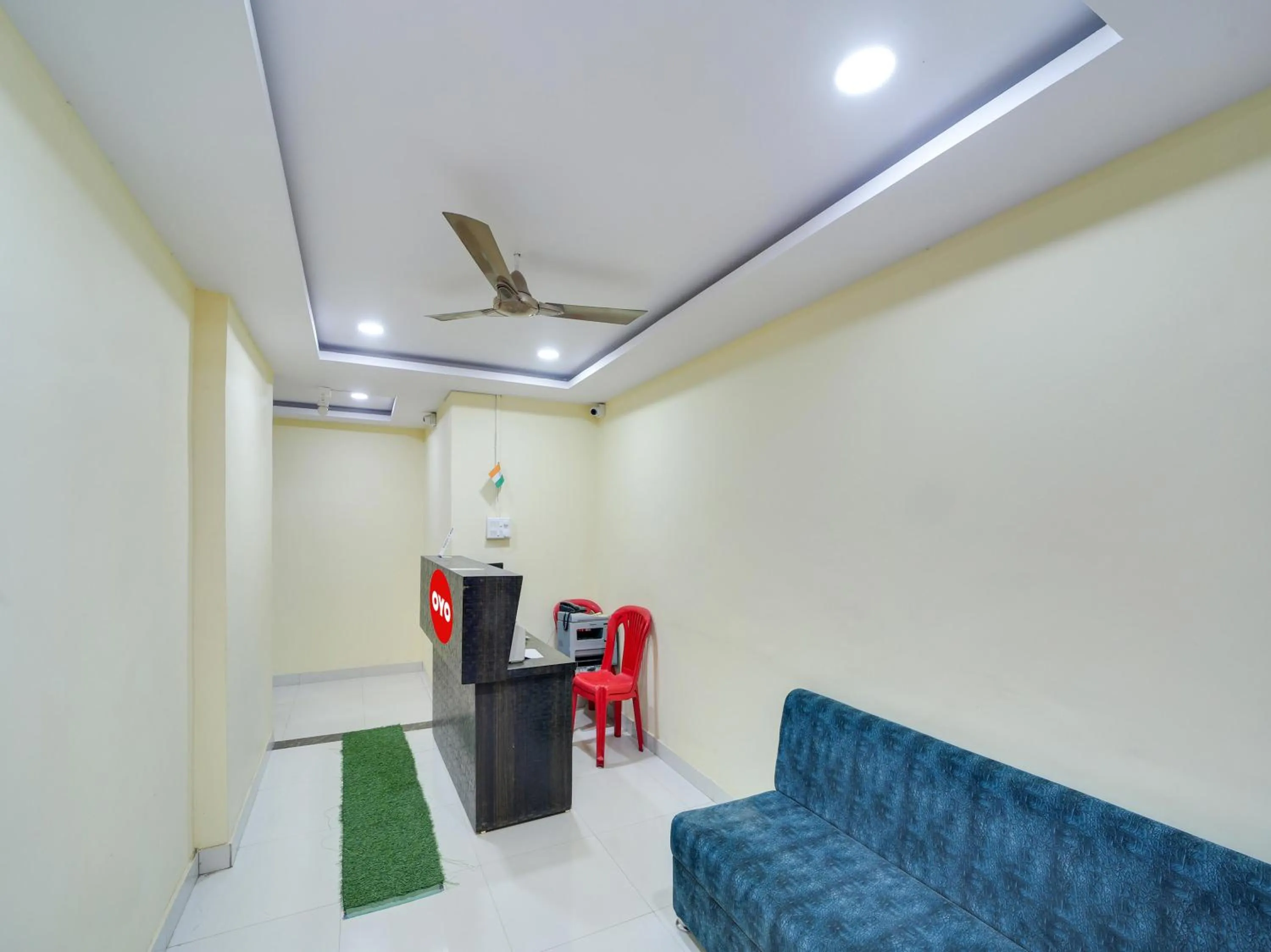 Lobby or reception in Super Hotel O Lalit And Marriage Garden