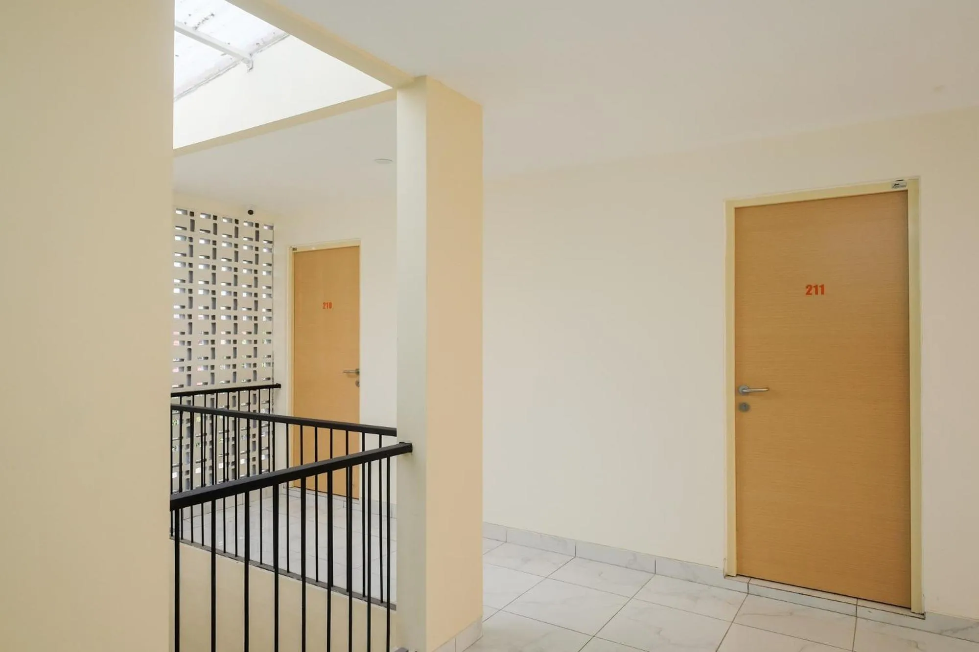 Property building in Sans Hotel Aurum Majapahit Semarang