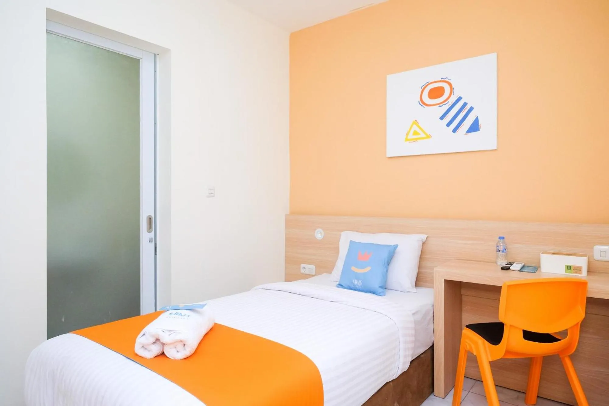 Bed in Sans Hotel Aurum Majapahit Semarang