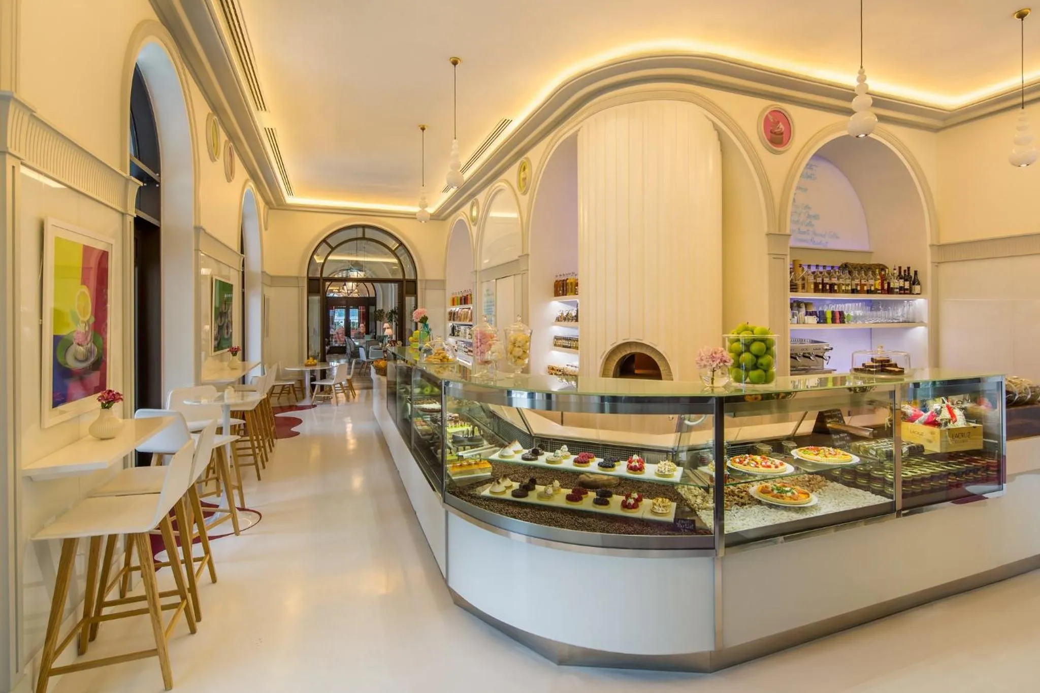 Coffee/tea facilities in Regent Porto Montenegro