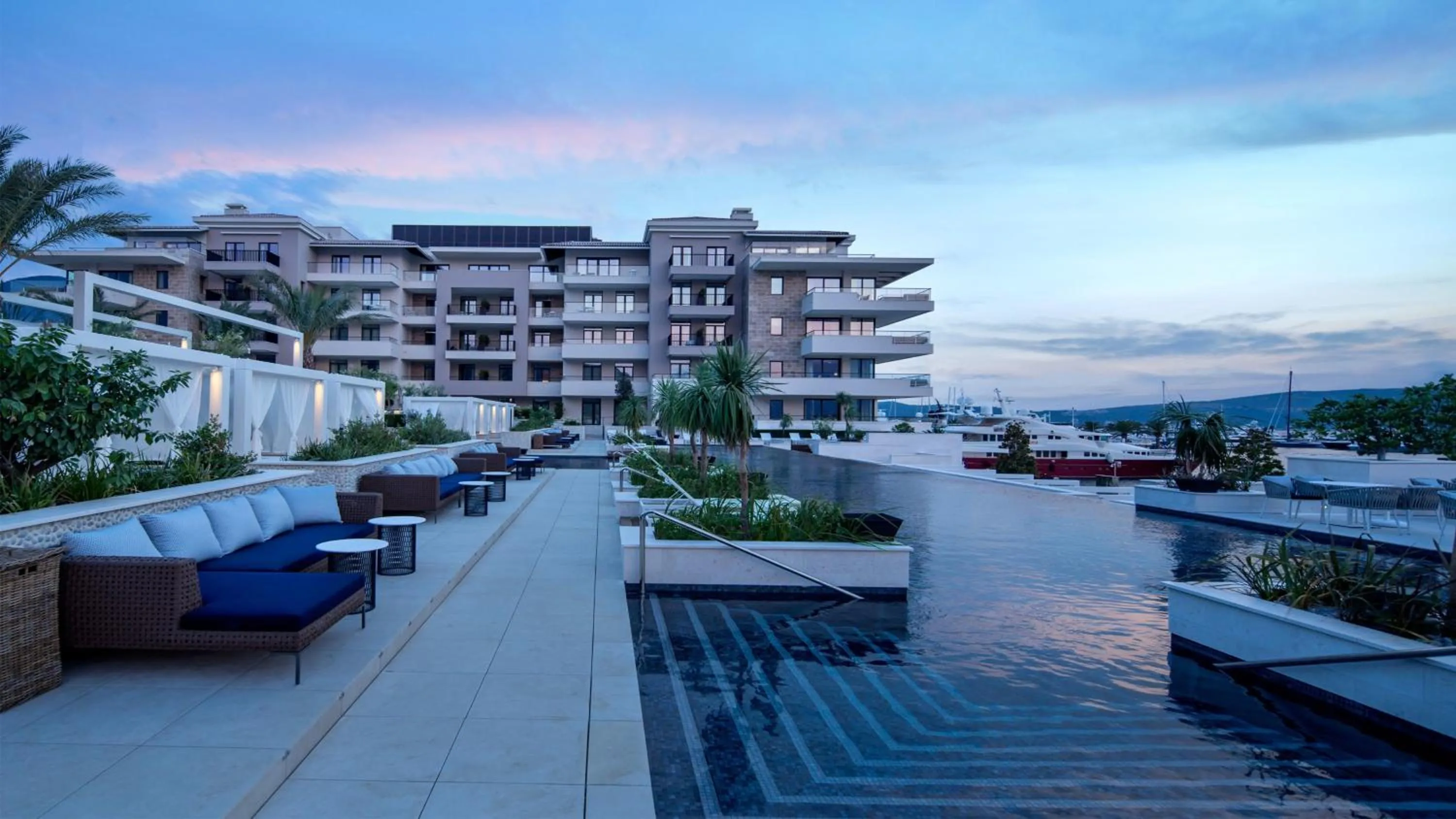 Lobby or reception in Regent Porto Montenegro