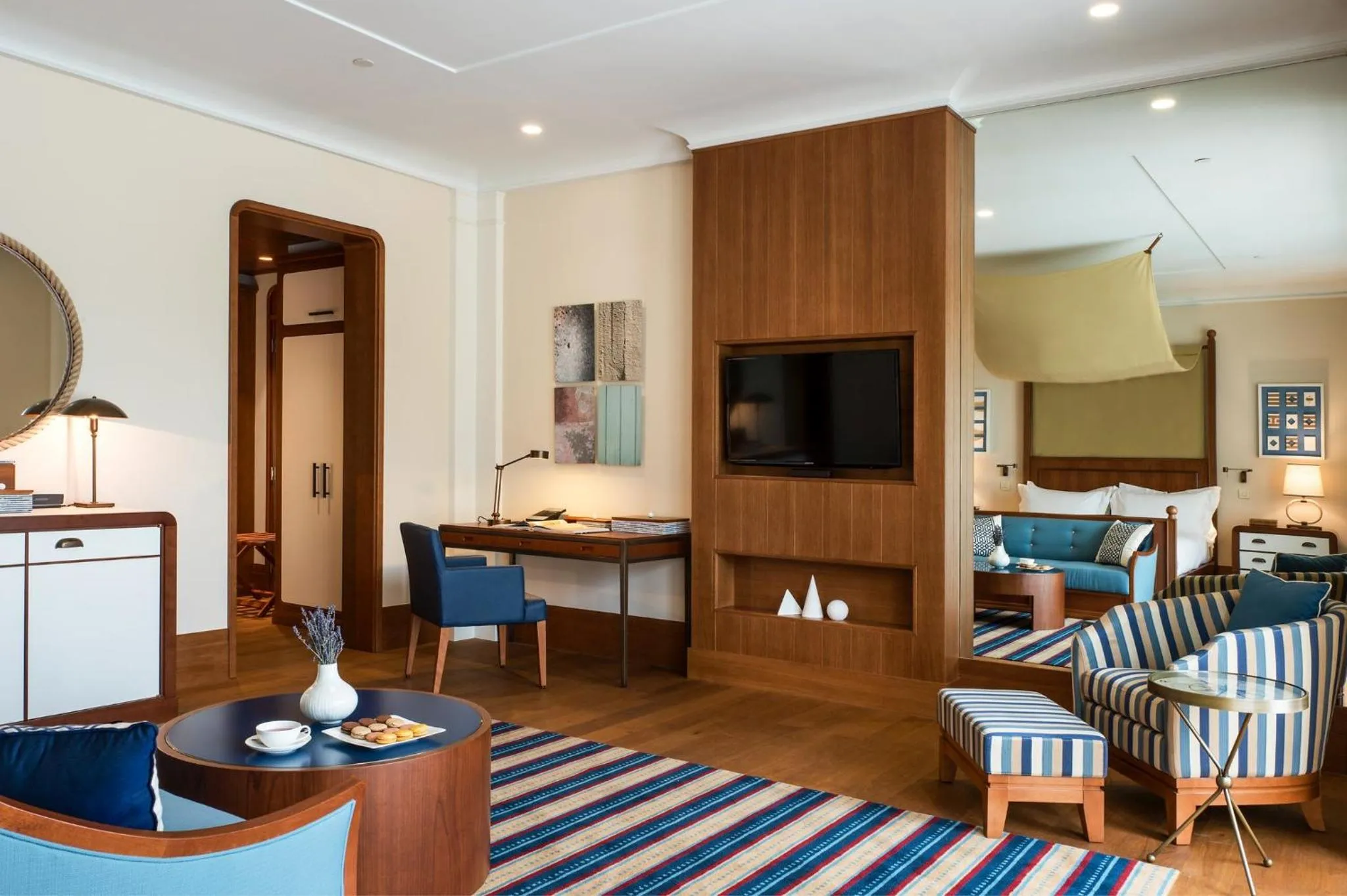 Photo of the whole room in Regent Porto Montenegro