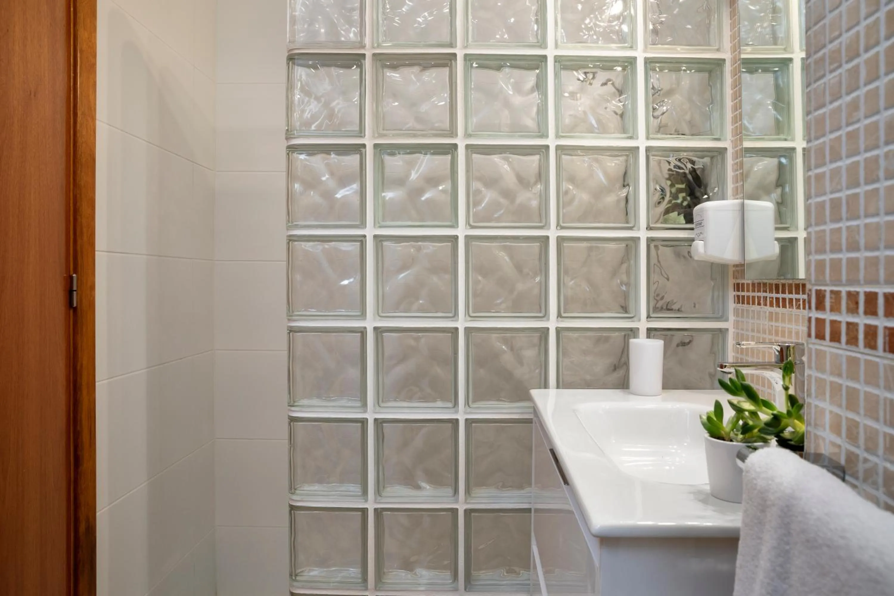 Bathroom in Carme -Alojamiento céntrico en Girona