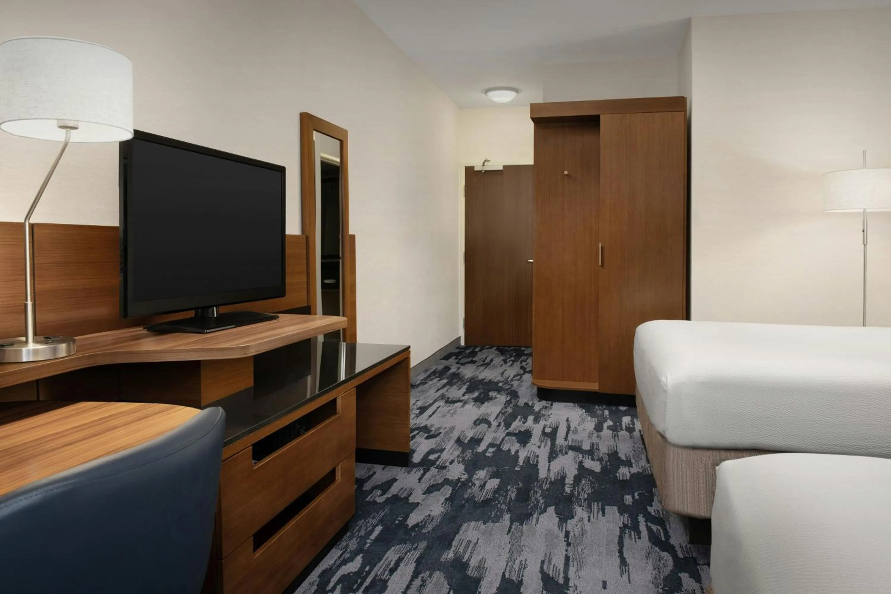 Photo of the whole room, Bed in Fairfield by Marriott The Dalles