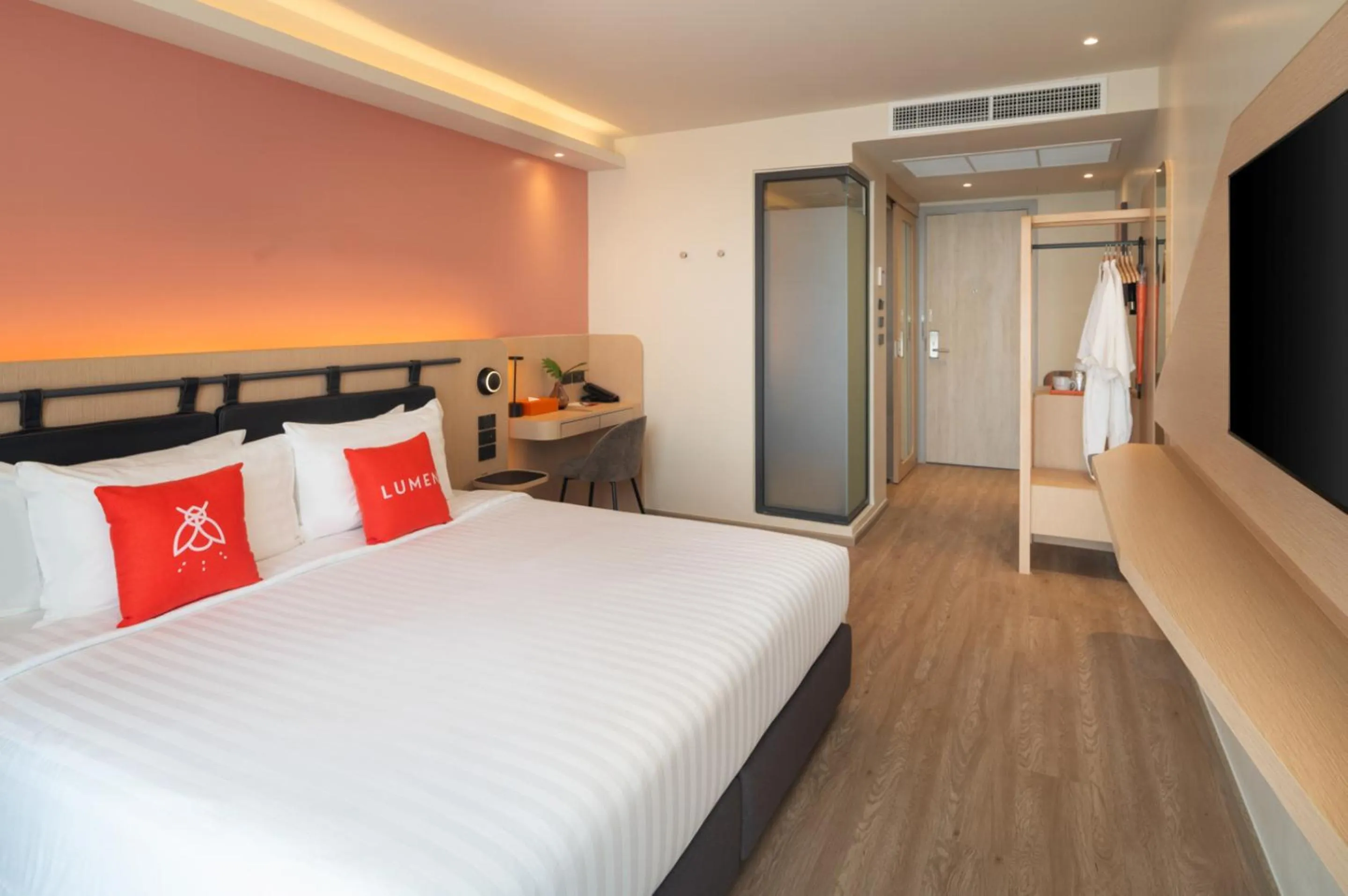 Bedroom, Bed in Lumen Bangkok Udomsuk Station