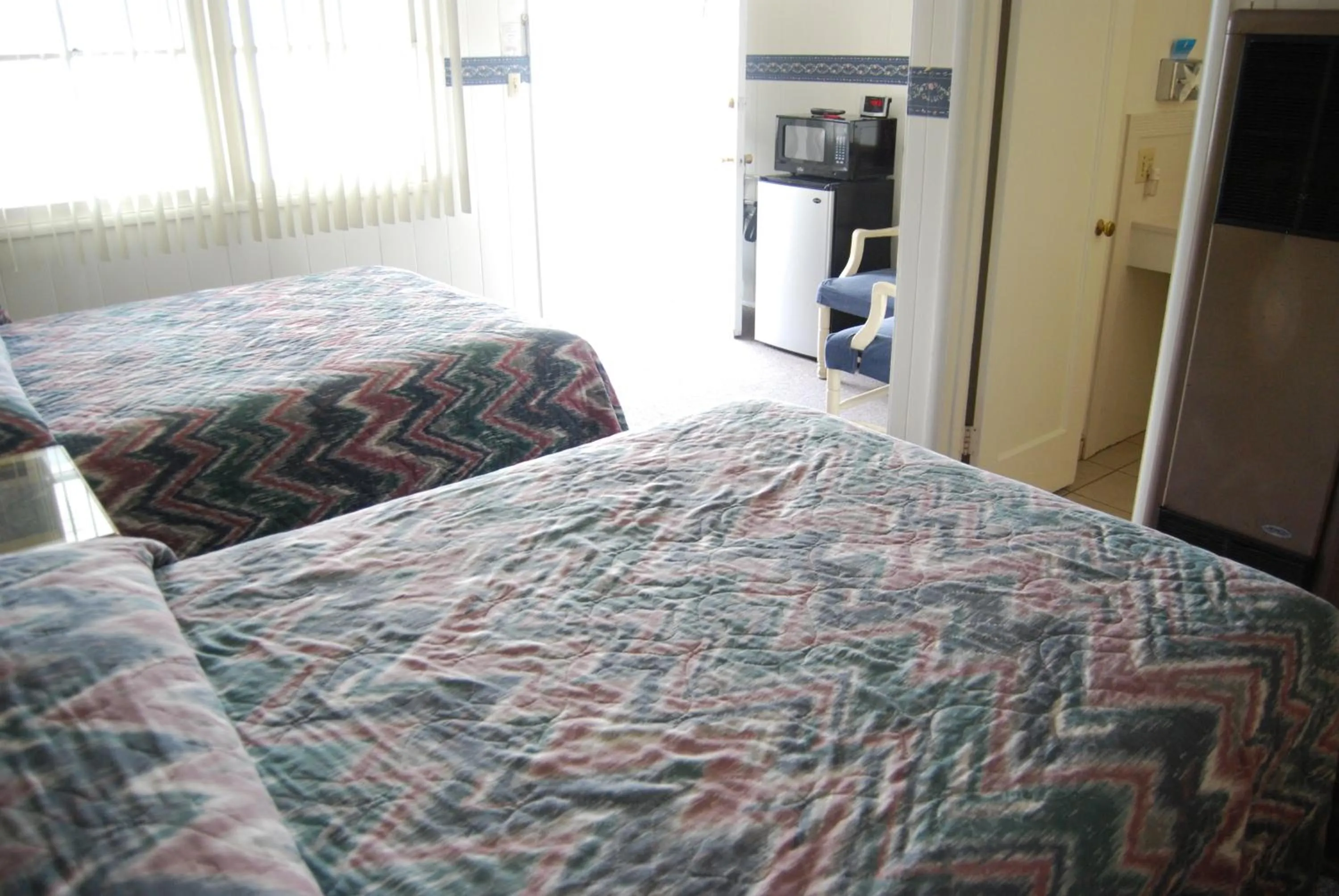 Bed in Redwood Motel