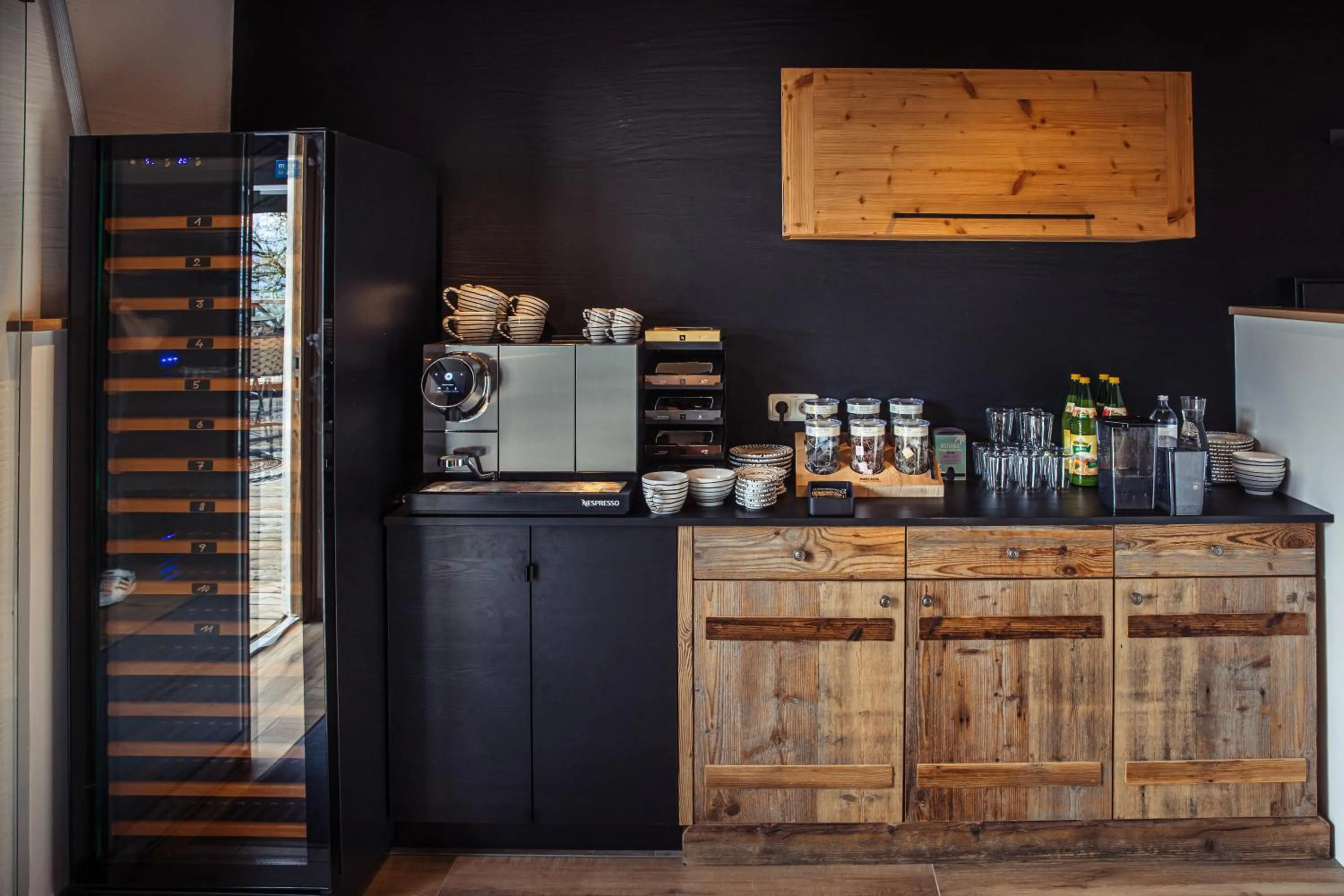 Breakfast in Gmundnerberghaus - ROOMS