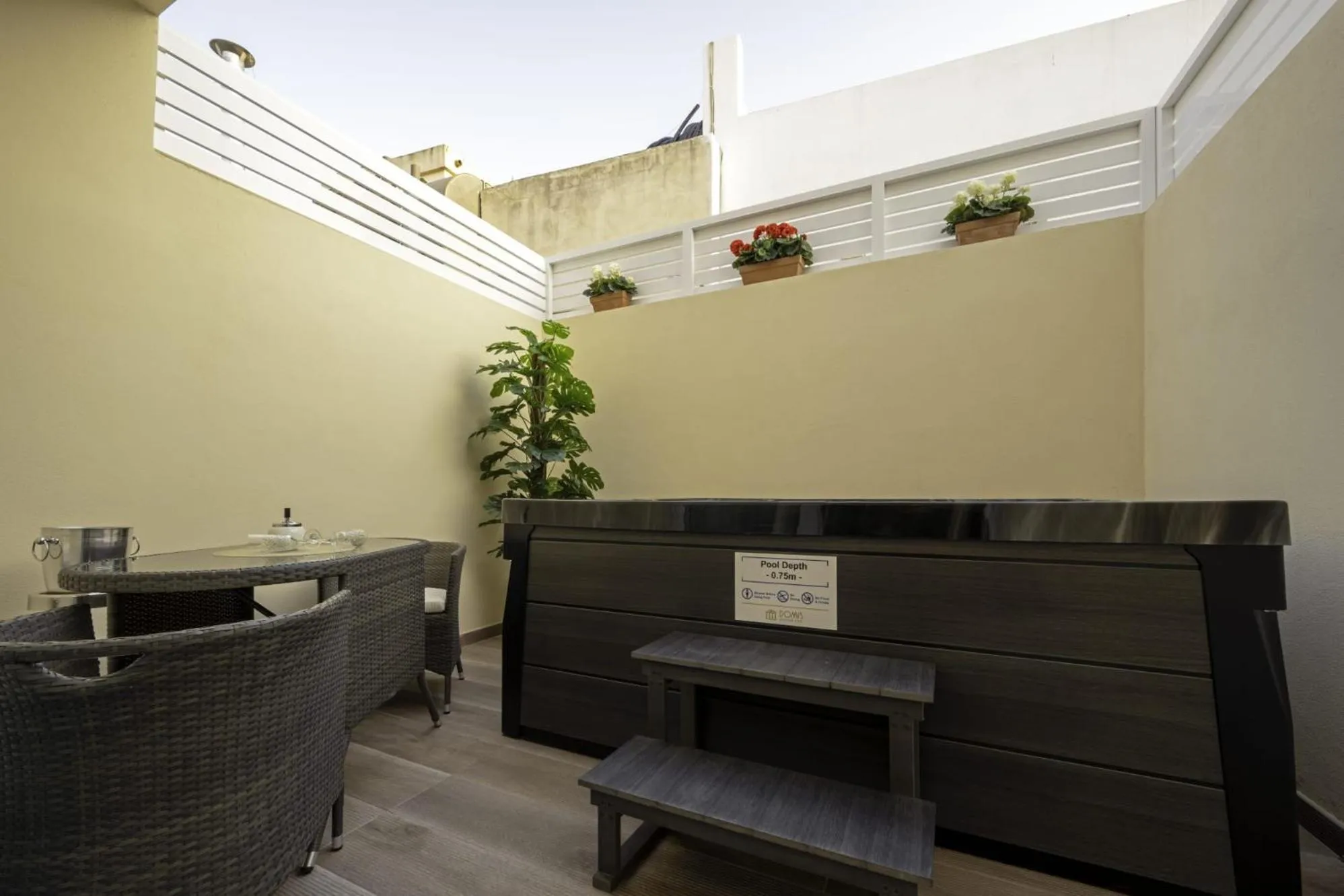 Hot Tub in Domus Boutique Hotel