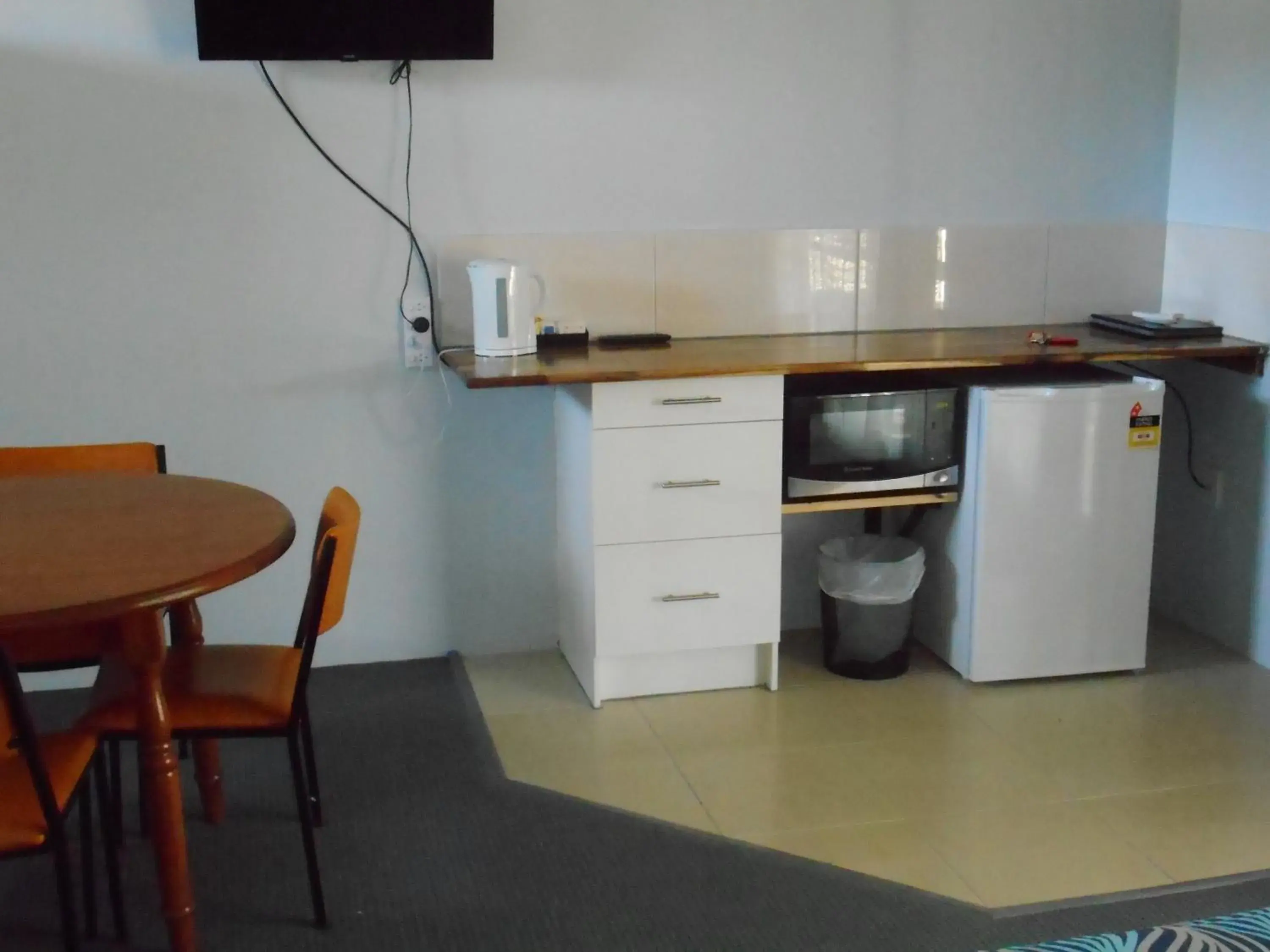 Family Room in Acacia Rose Motor Inn Family Room in Acacia Rose Motor Inn