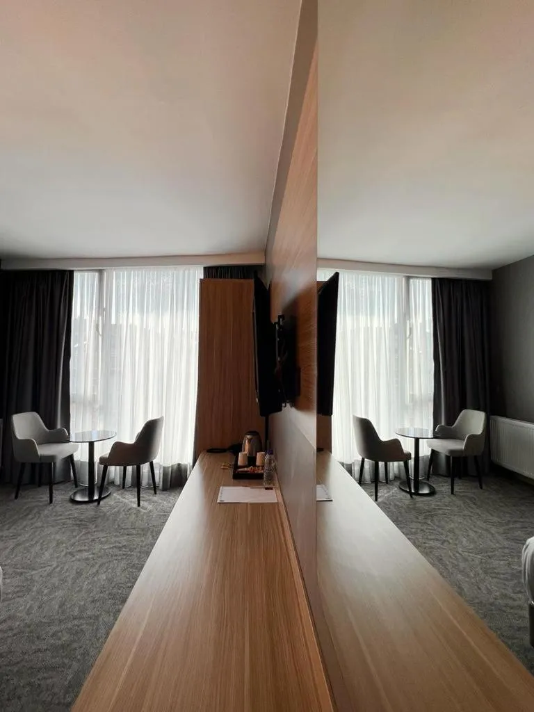 Royal Mass Airport Business Hotel