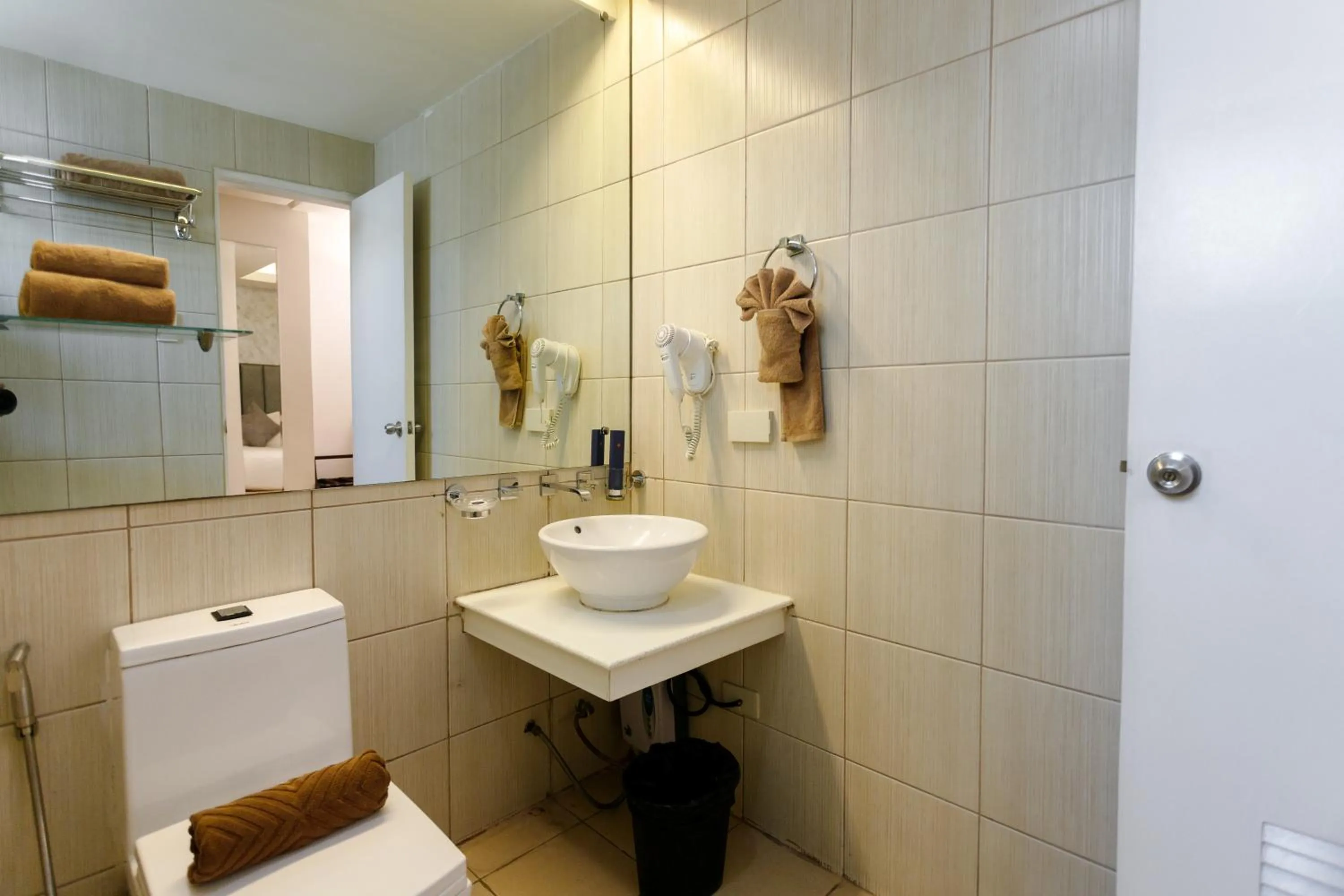 Shower in Regency Grand Suites