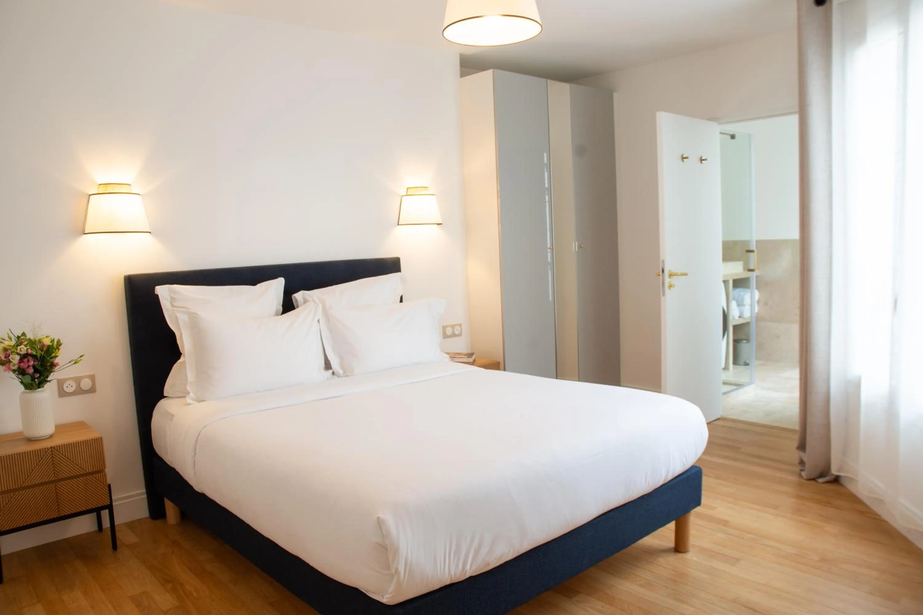 Bed in Quartier Libre Madeleine