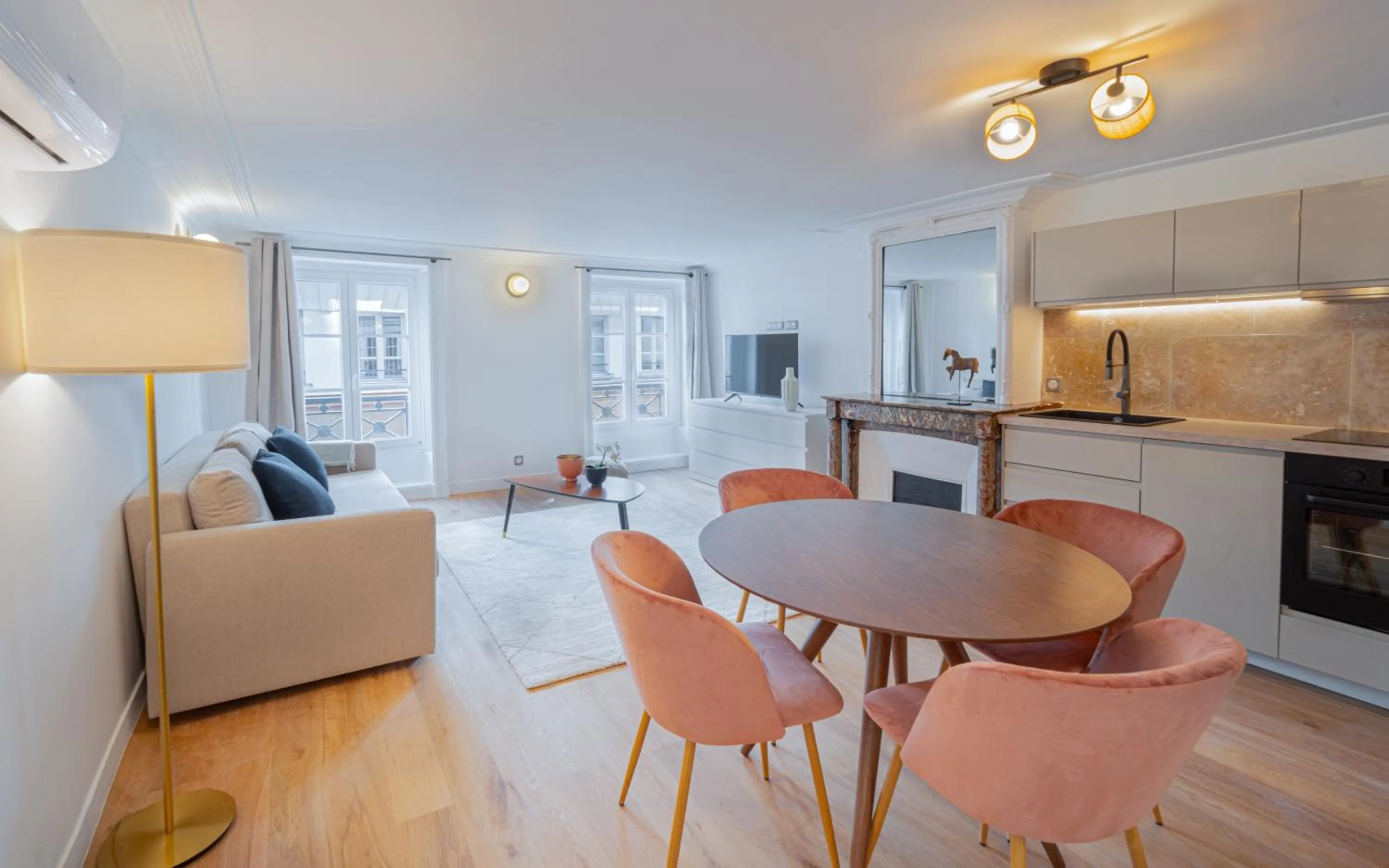 kitchen in Quartier Libre Madeleine