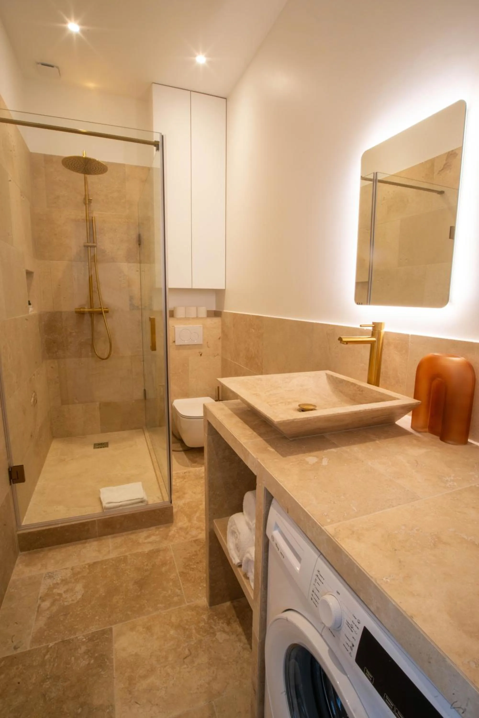 Bathroom in Quartier Libre Madeleine