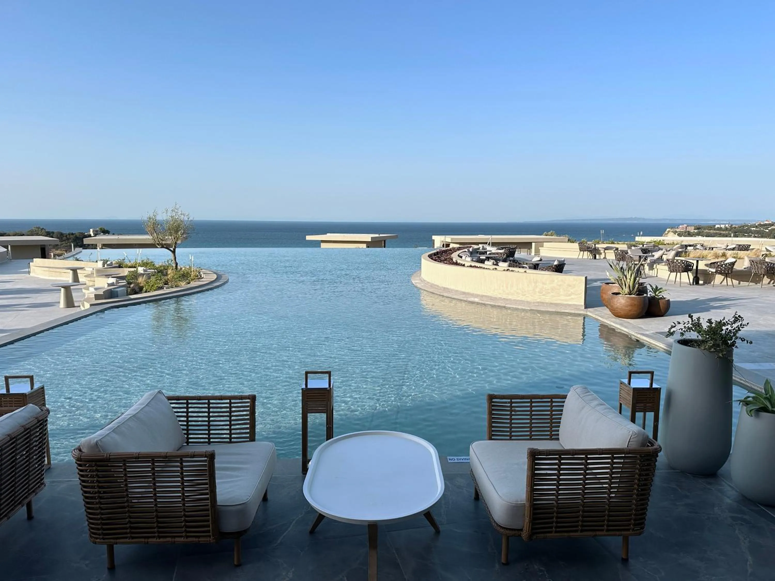 Property building in King Jason Zante – Designed for Adults