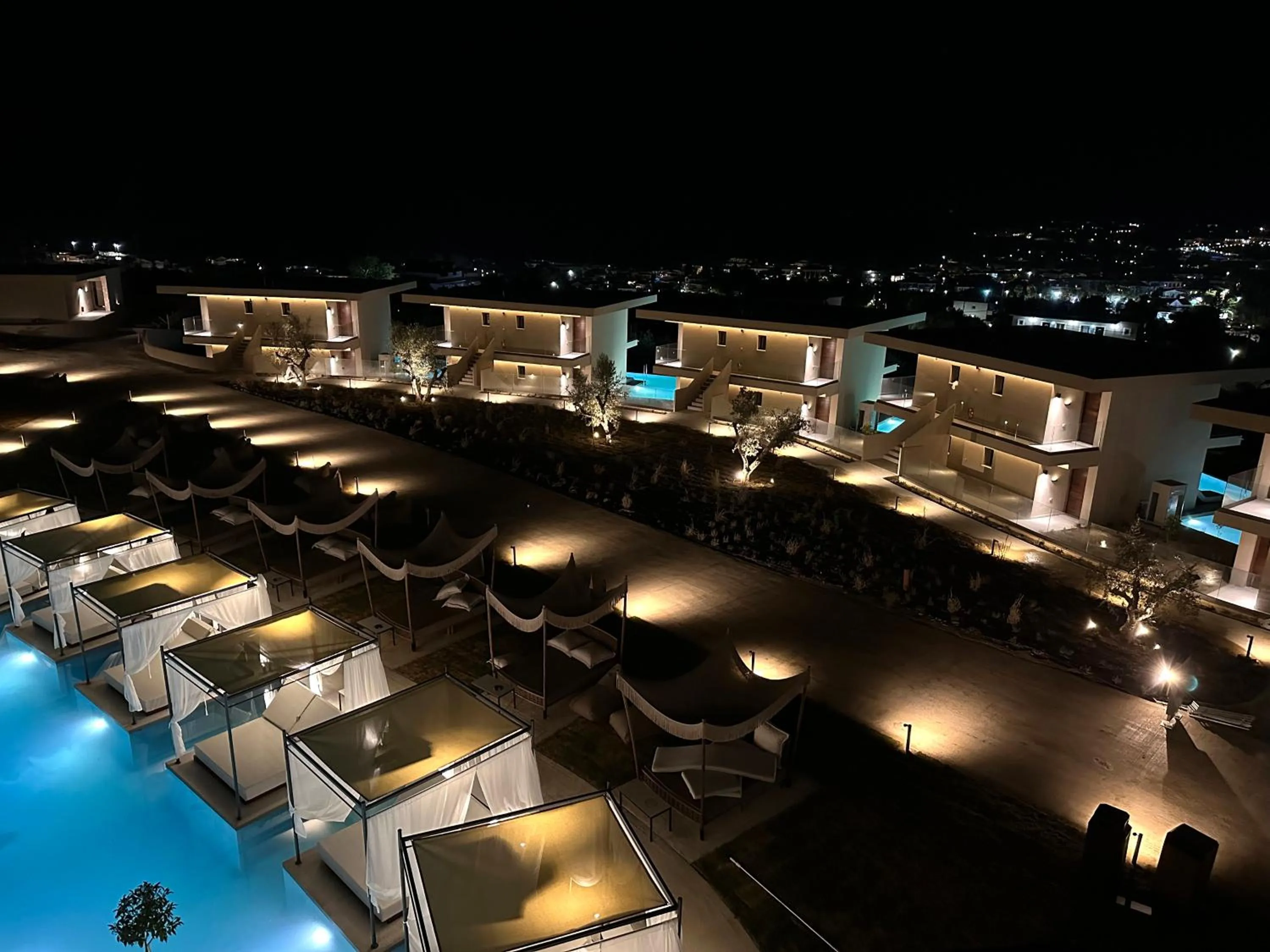 Property building in King Jason Zante – Designed for Adults