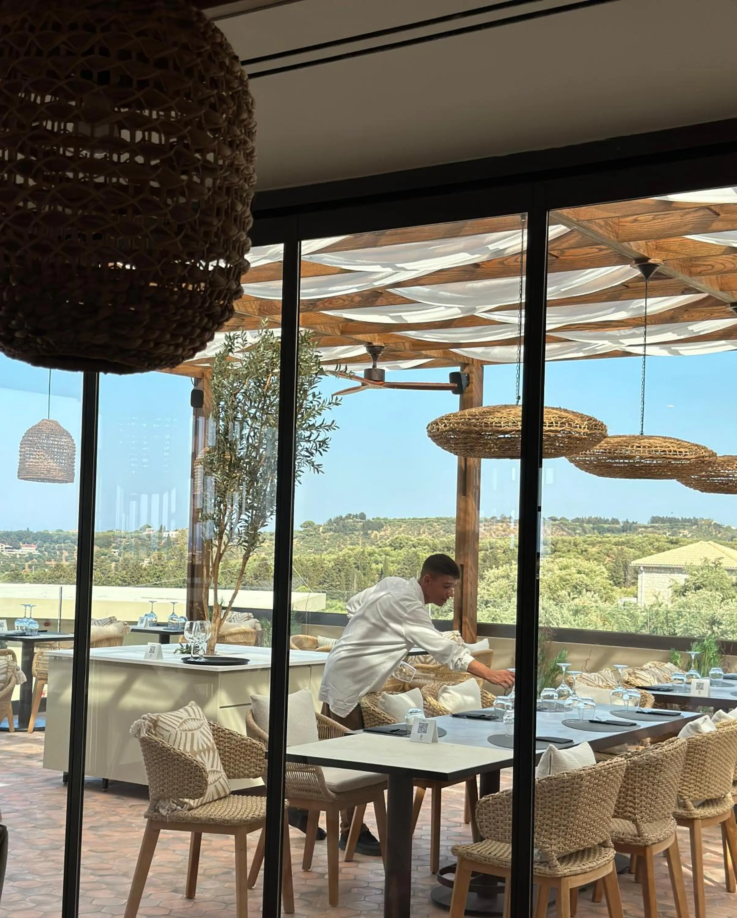 Restaurant/places to eat in King Jason Zante – Designed for Adults