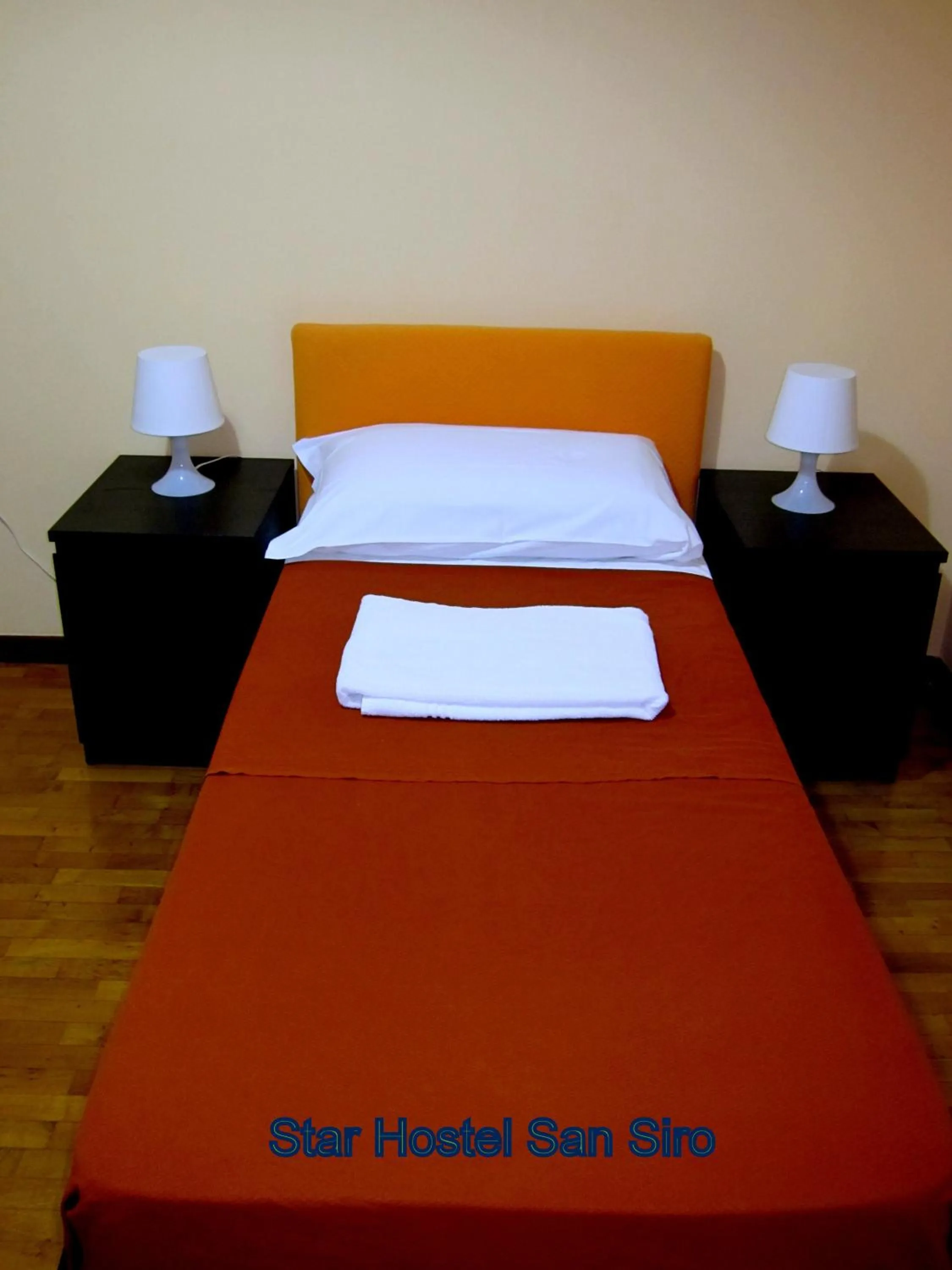 Bedroom, Bed in Star Hostel San Siro Fiera