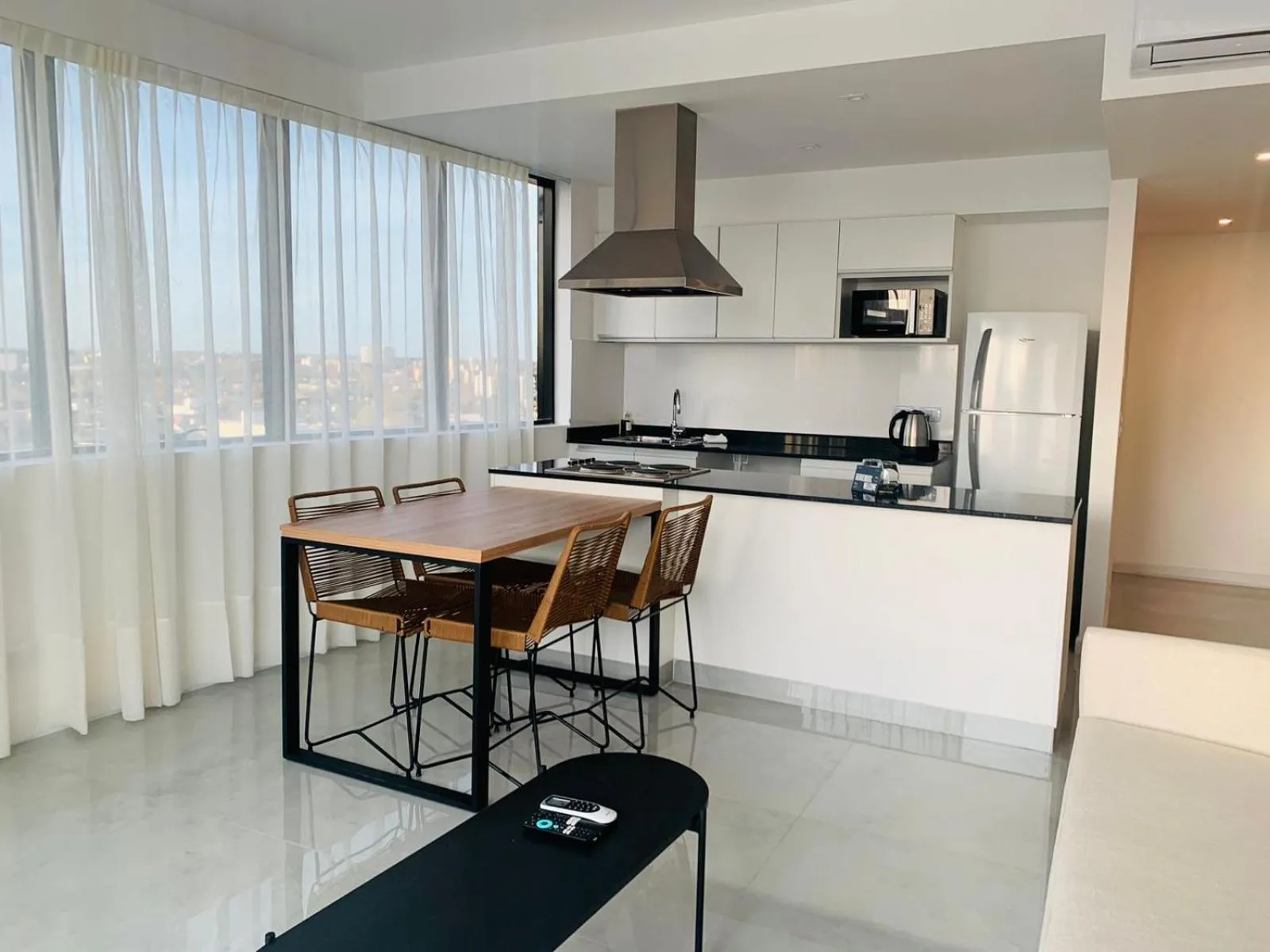 Kitchen or kitchenette in Top Rentals Brickell