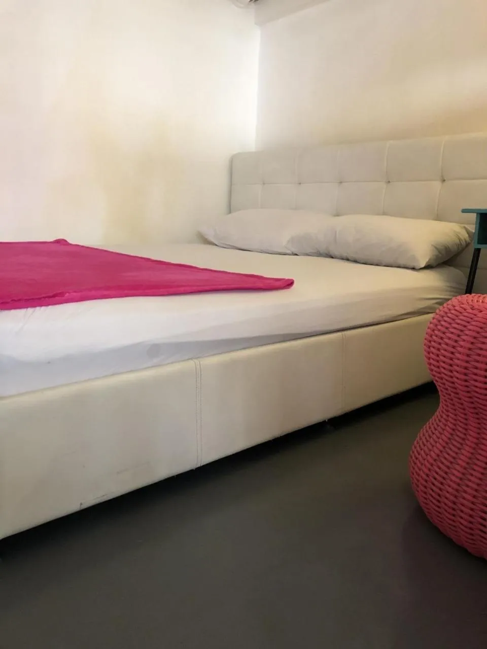 Bedroom, Bed in PLOY Hostel