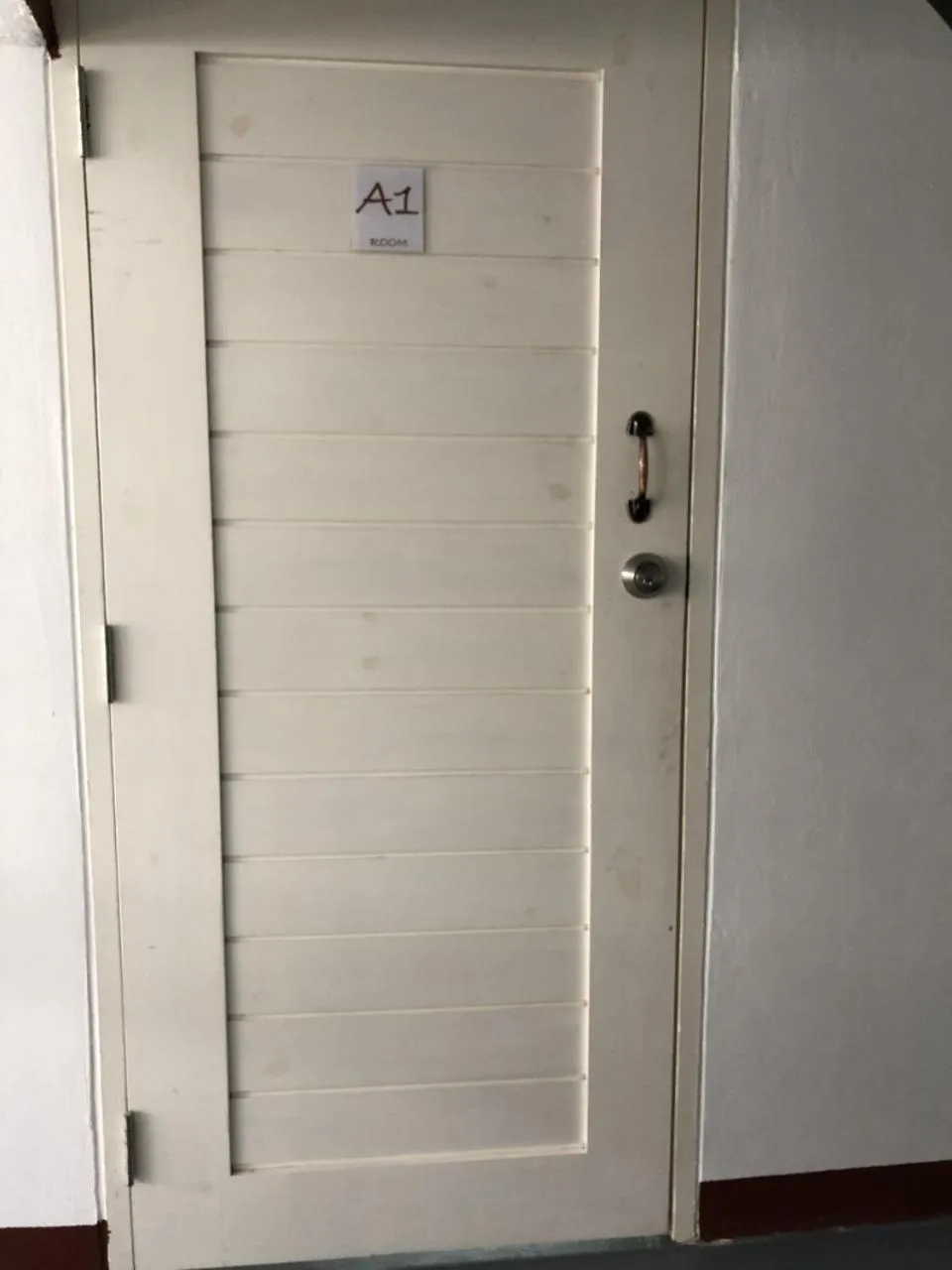 Bathroom in PLOY Hostel