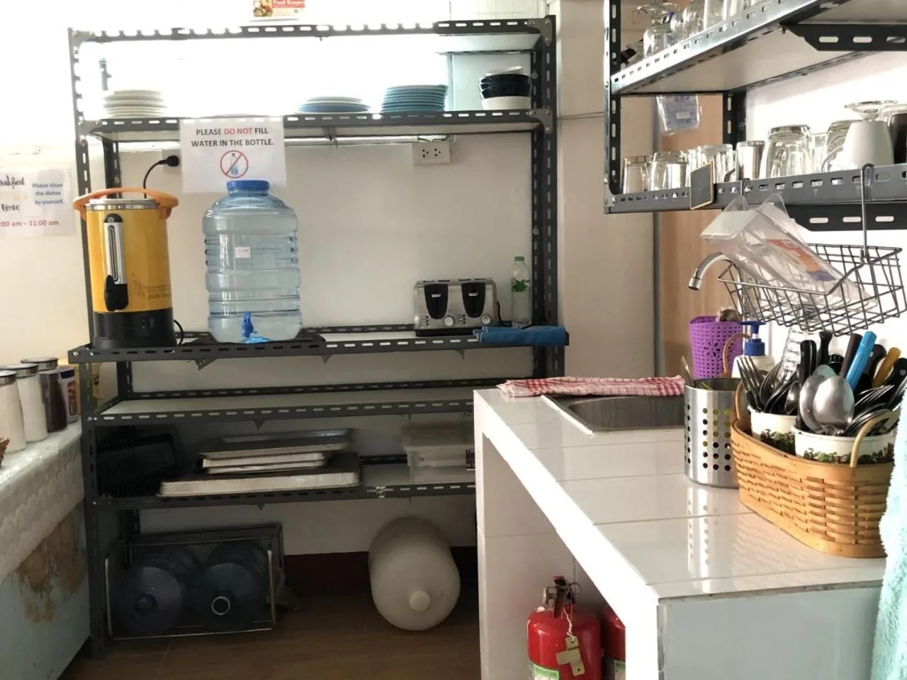 Kitchen or kitchenette in PLOY Hostel