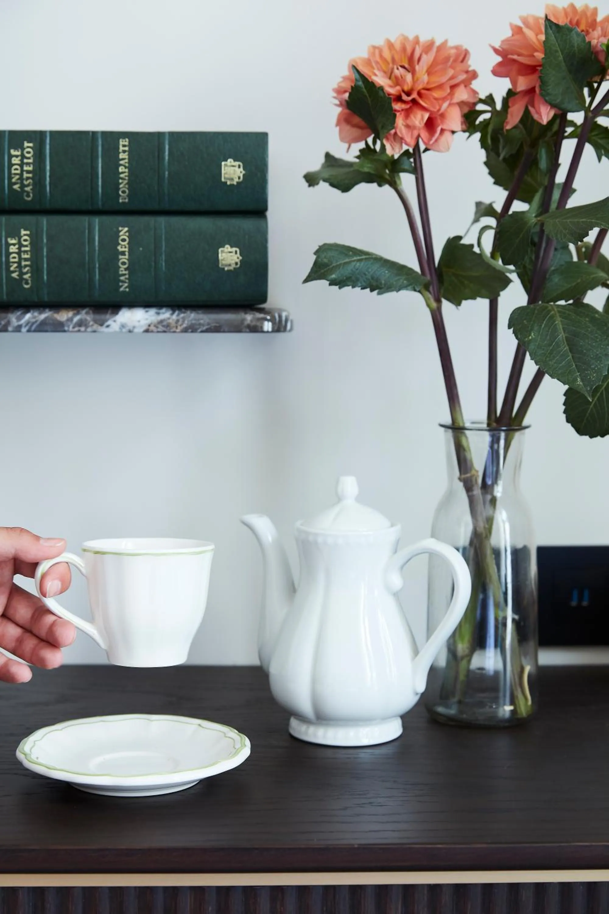 Coffee/tea facilities in Hôtel & SPA Napoléon