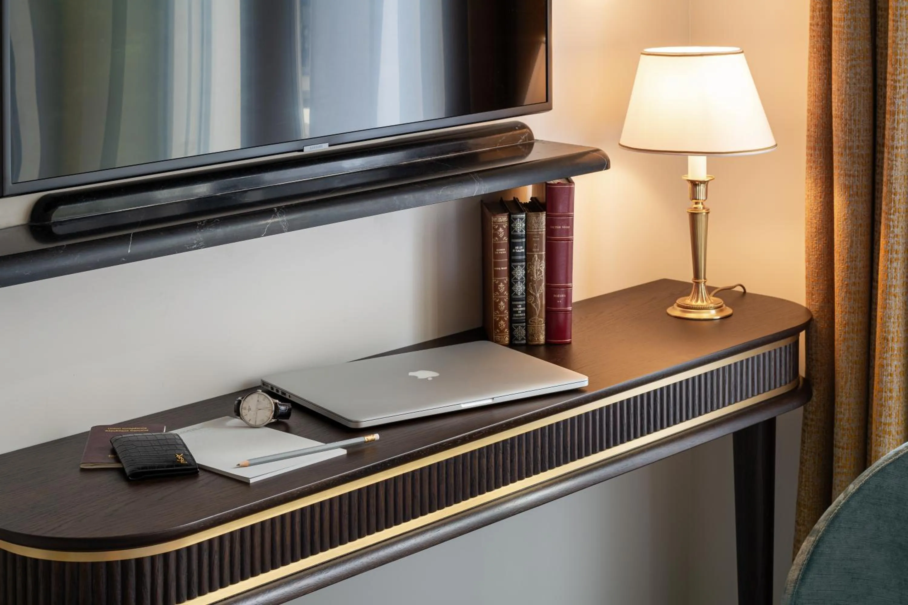 Decorative detail in Hôtel & SPA Napoléon