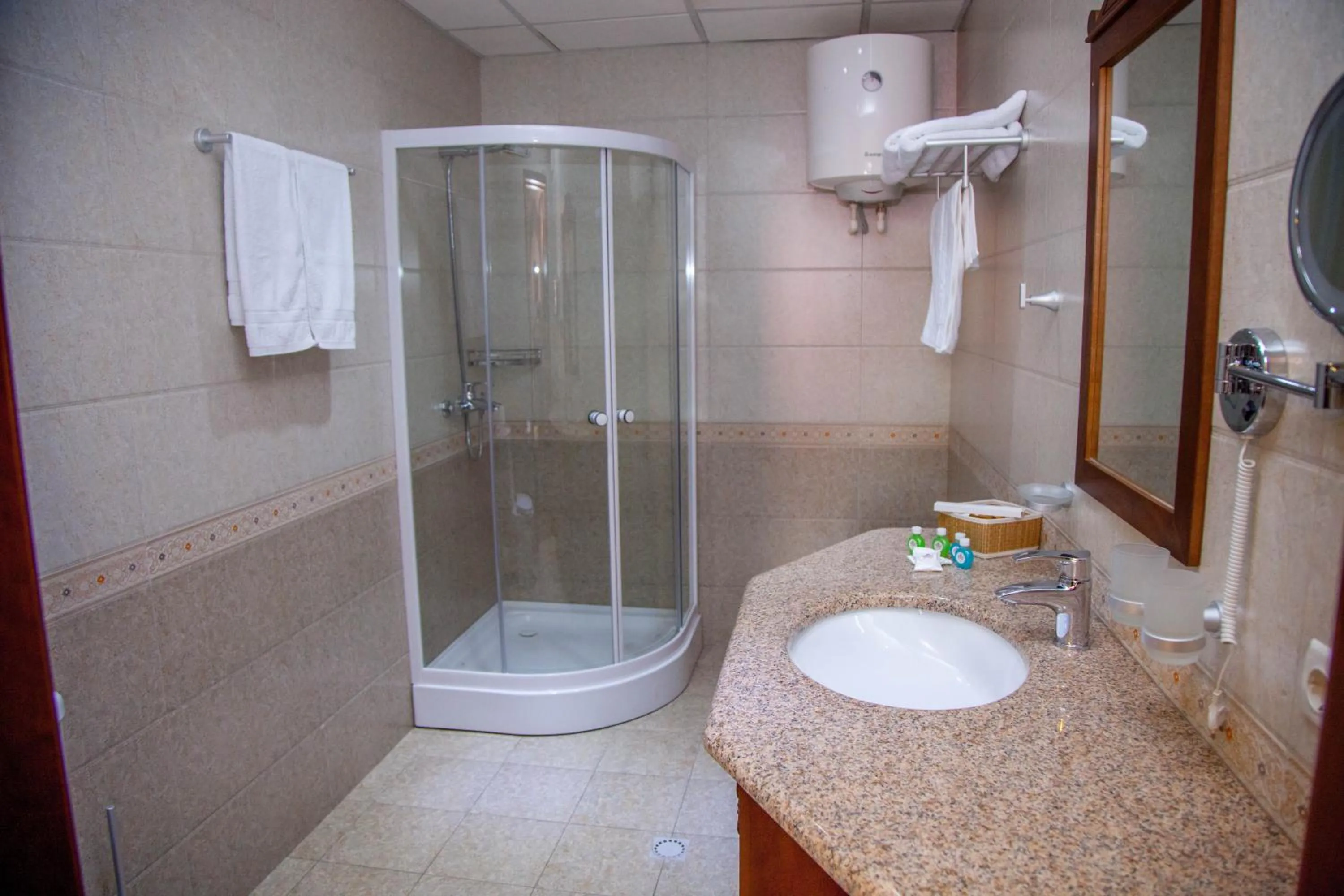 Bathroom in Platan