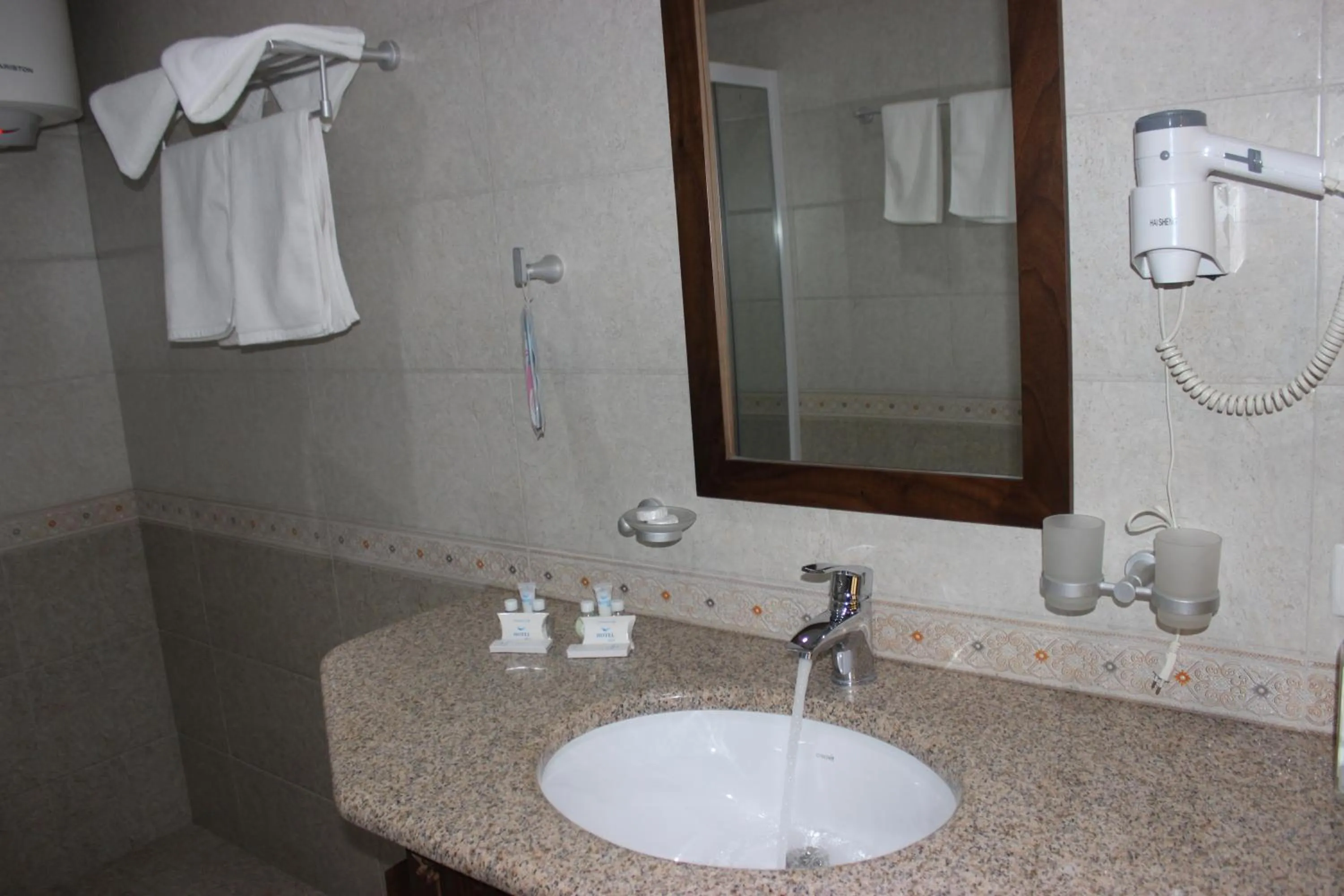 Bathroom in Platan