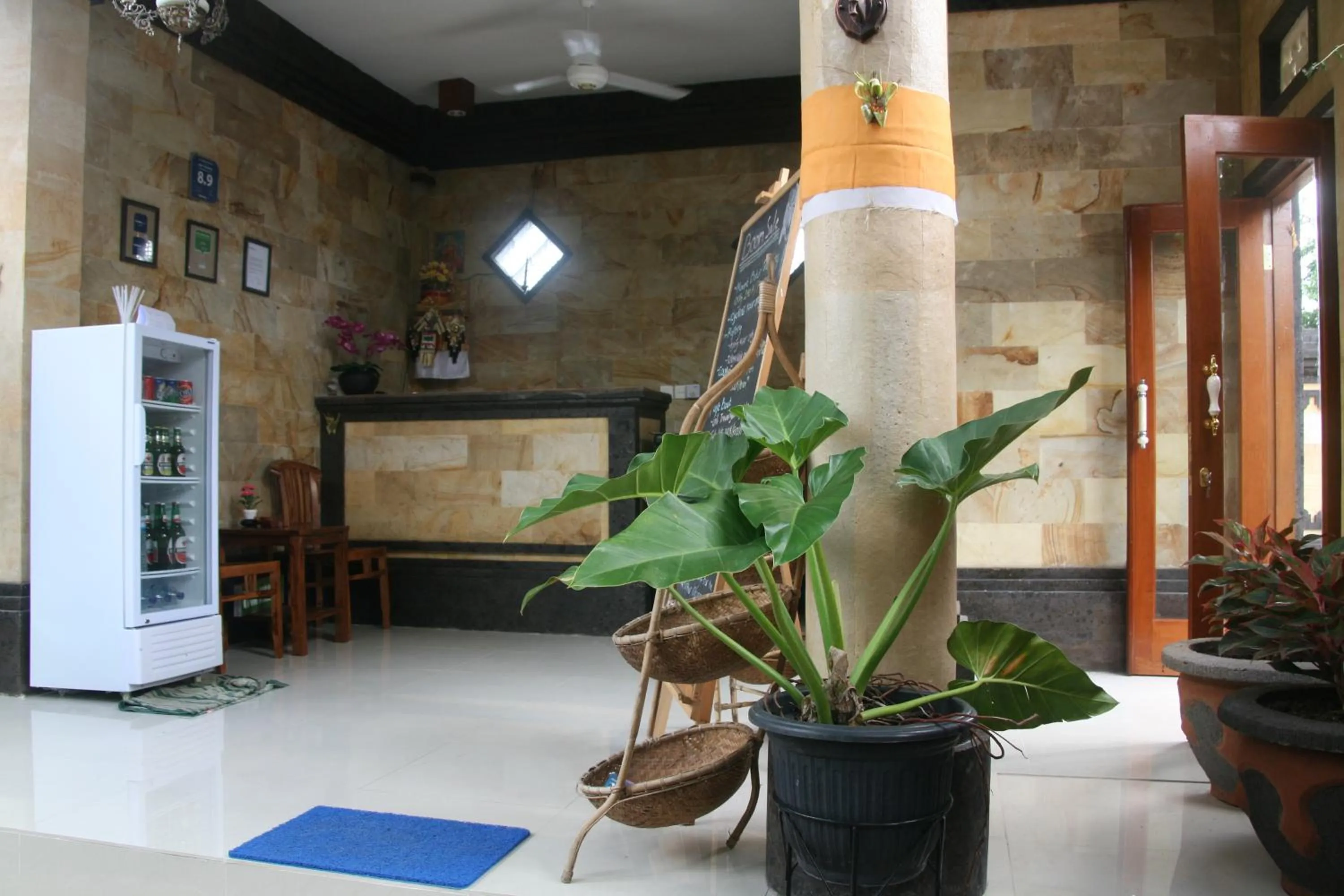 Property building in Ojek's Homestay