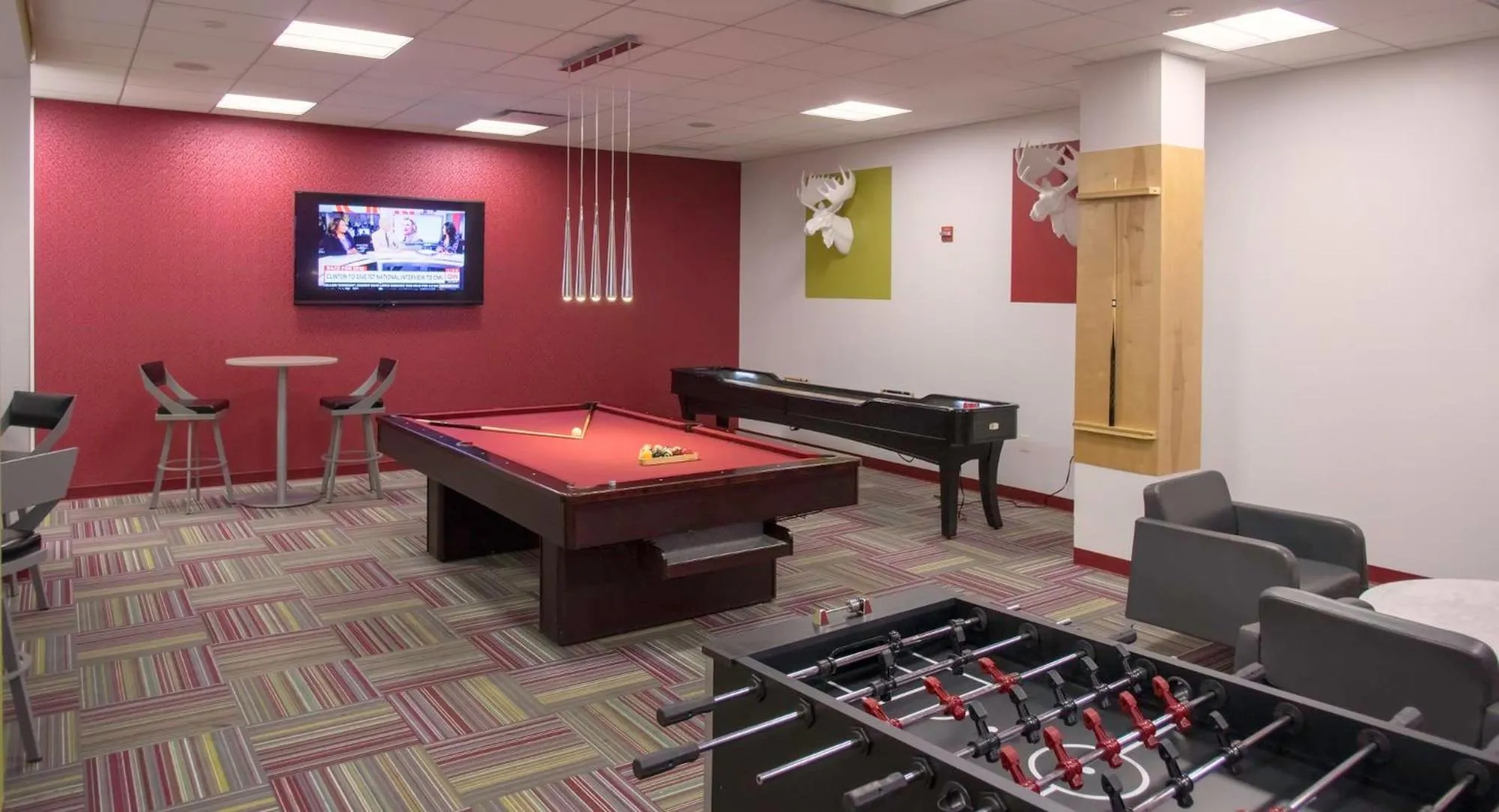 Game Room in Beautiful 2BR Apartment at Crystal City With Gym