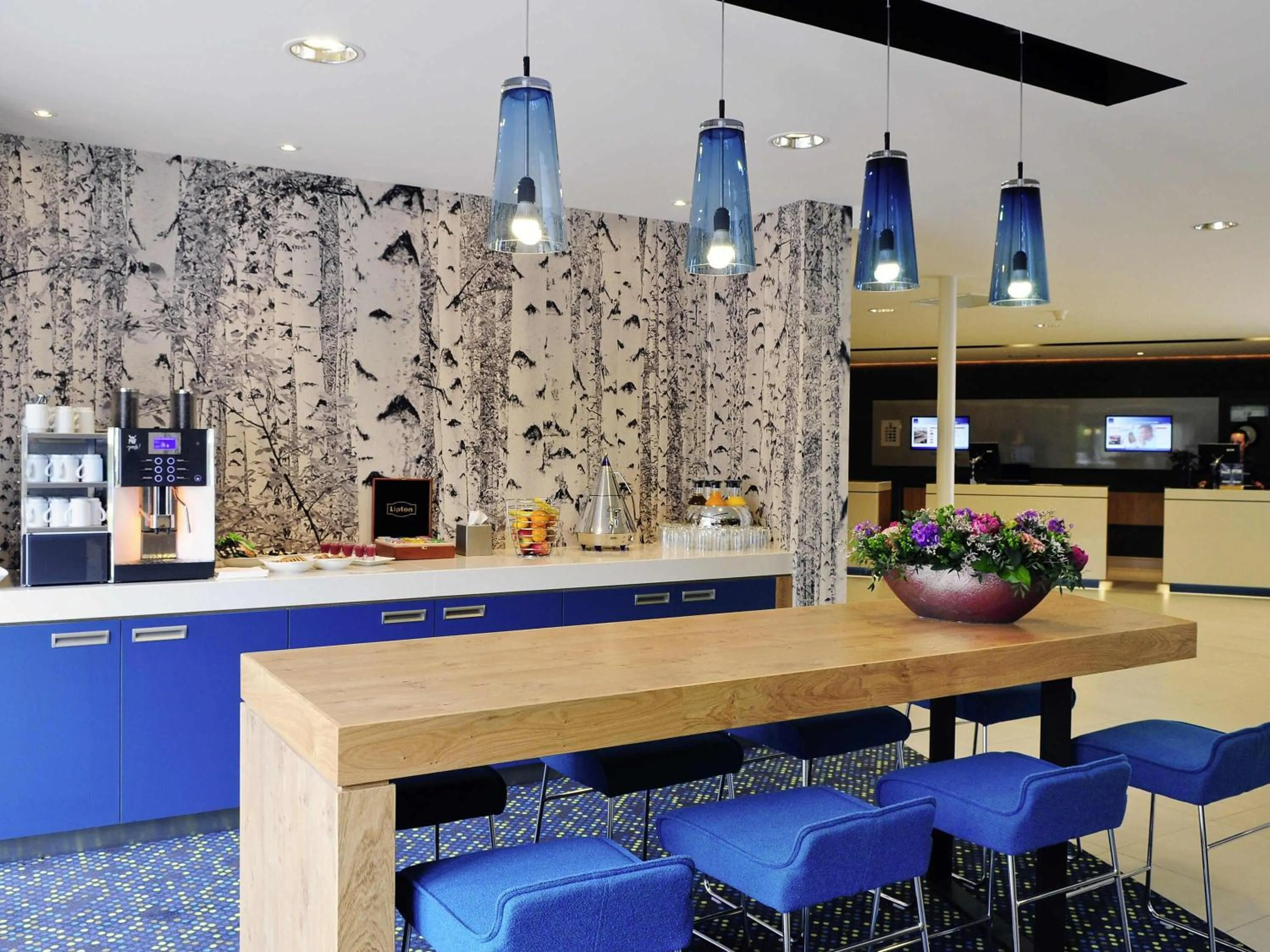 Lounge or bar in Novotel Rotterdam - Schiedam
