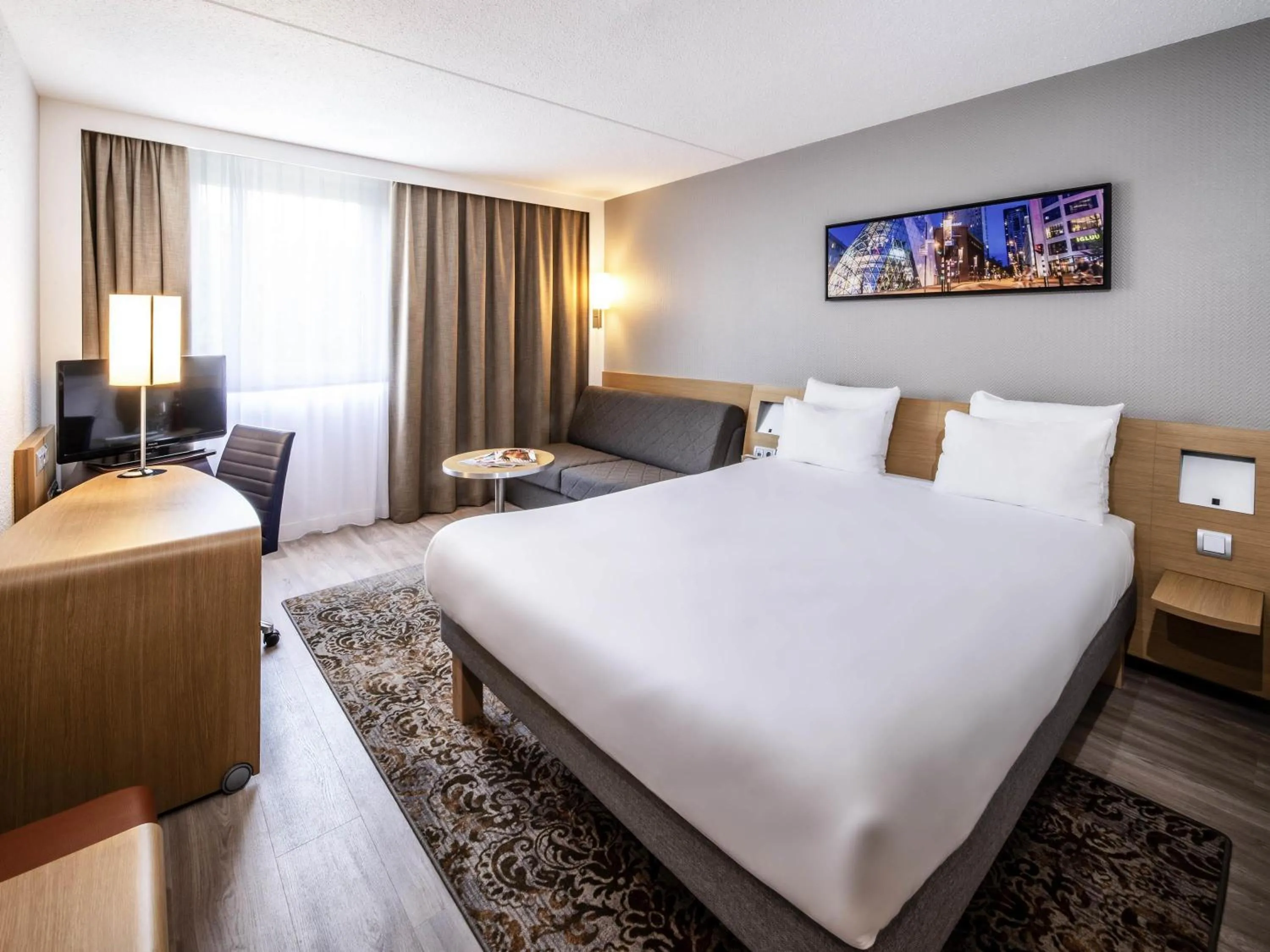Bedroom, Bed in Novotel Rotterdam - Schiedam