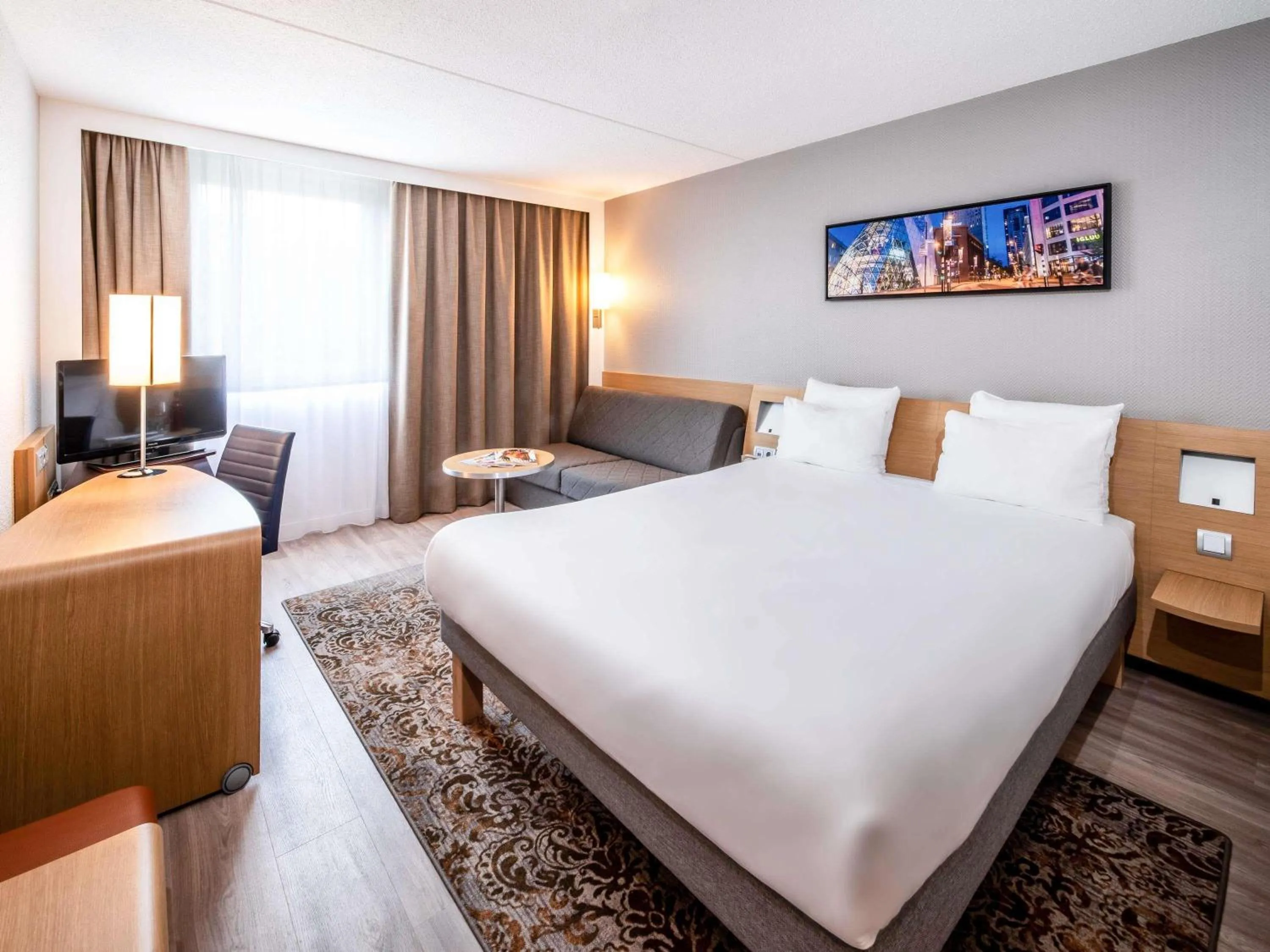 Bedroom, Bed in Novotel Rotterdam - Schiedam