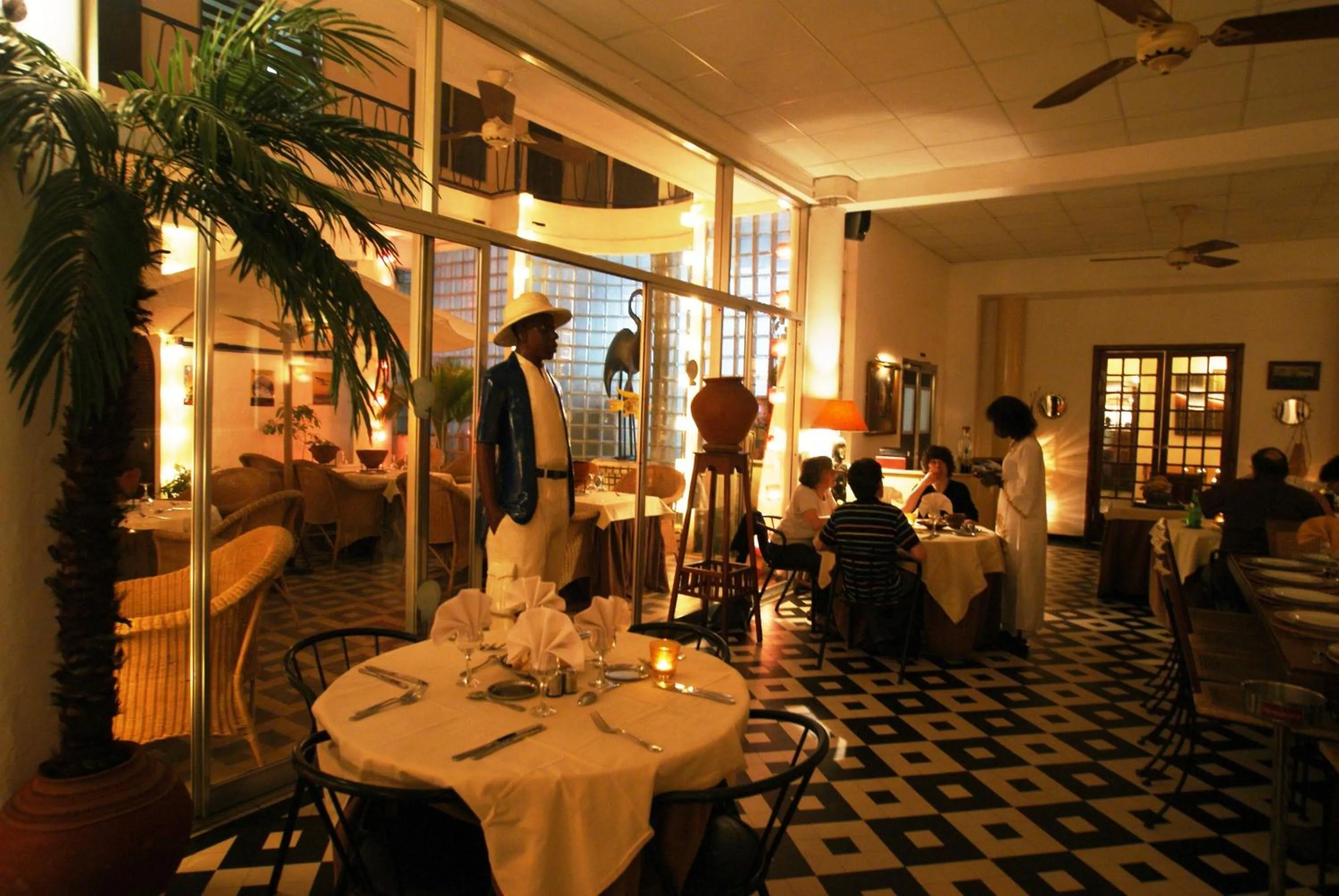 Restaurant/places to eat in Hôtel La Résidence