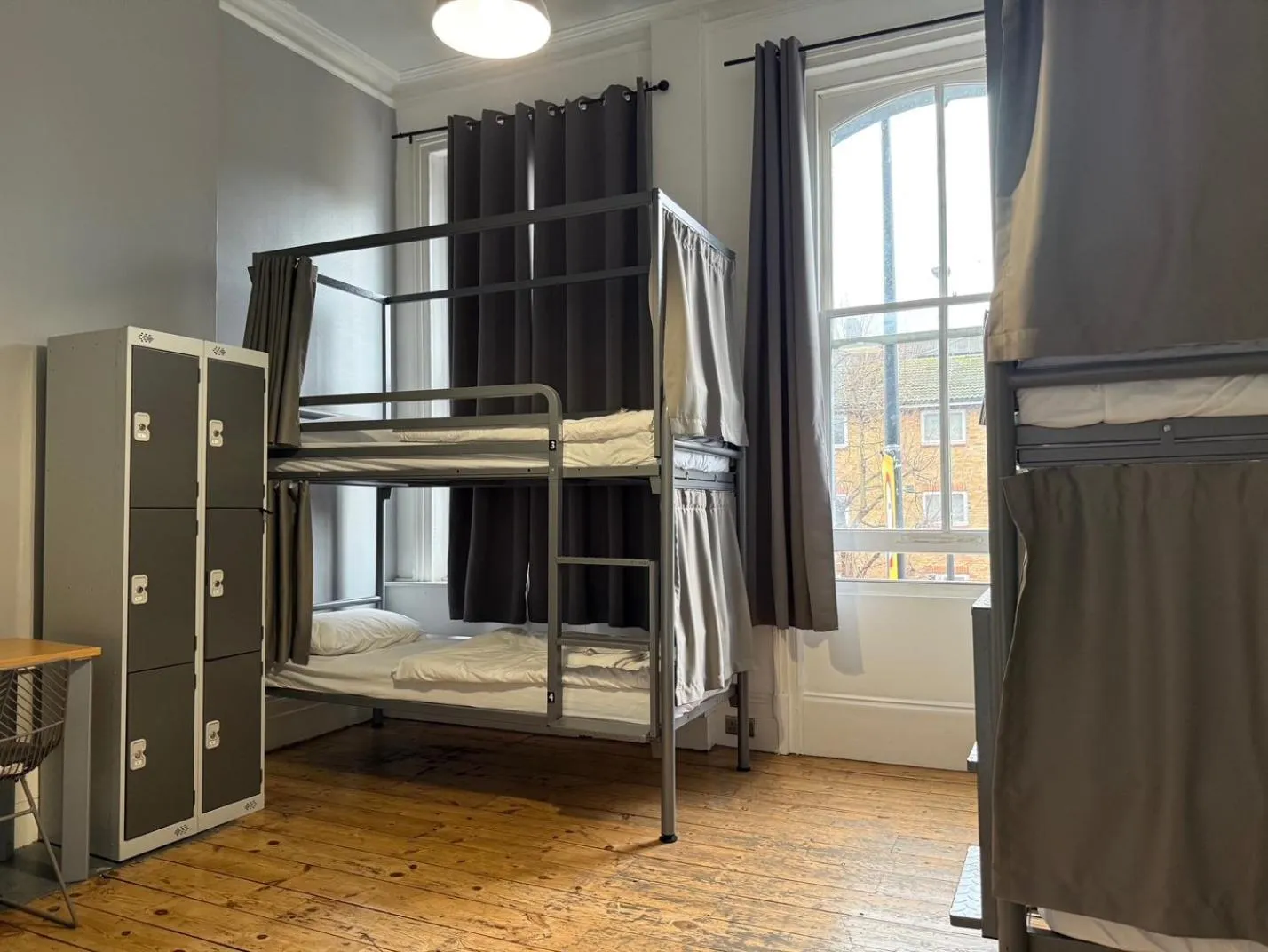 bunk bed, Bed in Cricketers Hostel