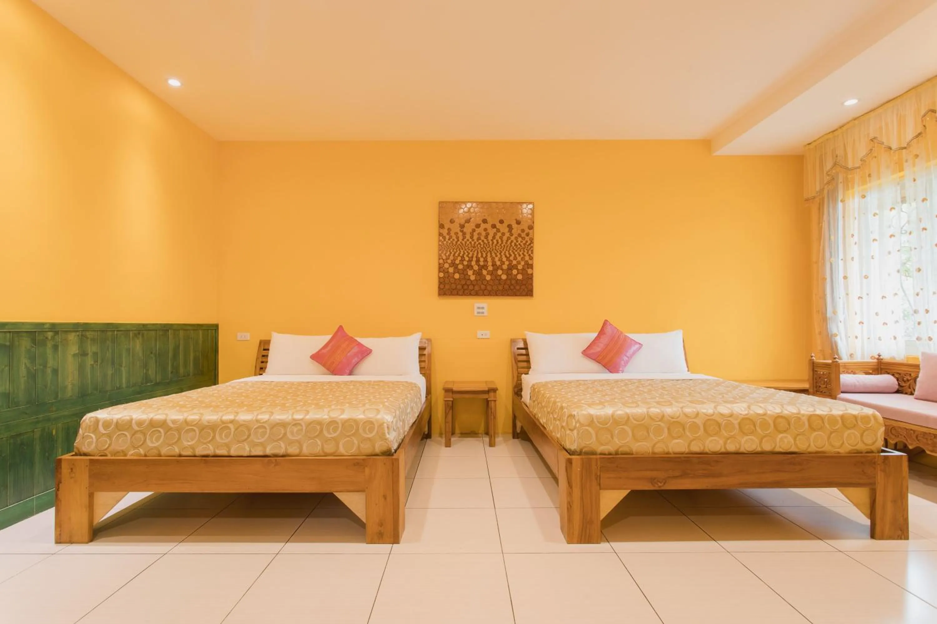 Bed in Hai Yuan Bungalow II