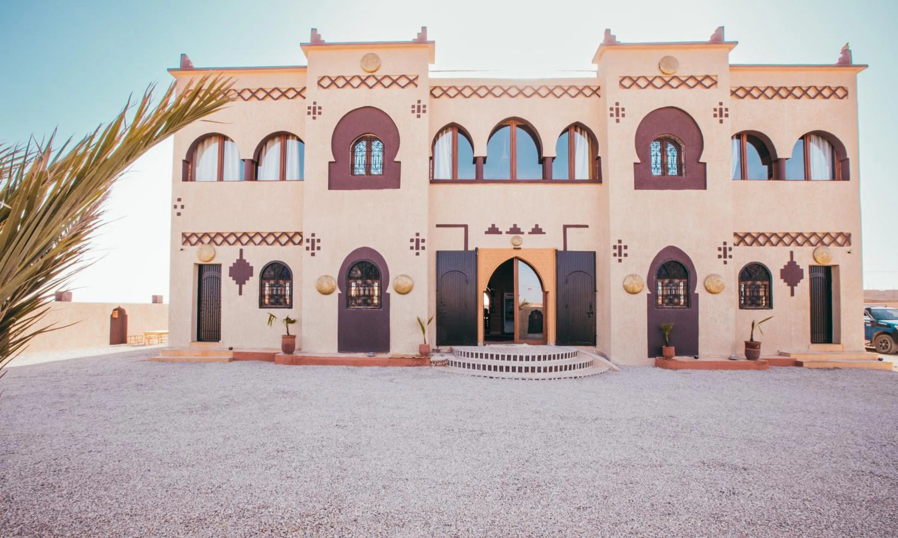 Facade/entrance in Riad Merzouga Dunes