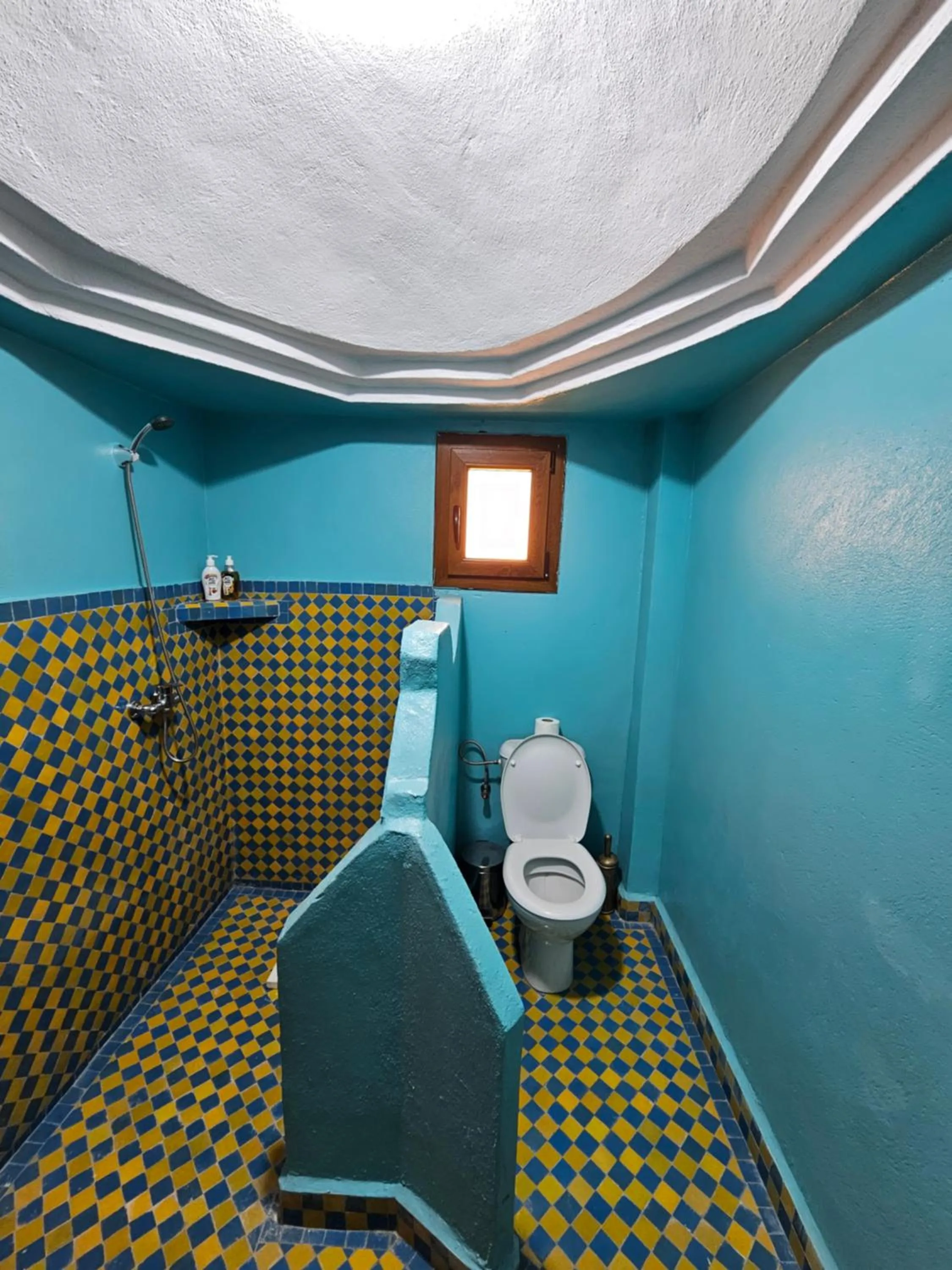 Toilet in Riad Merzouga Dunes