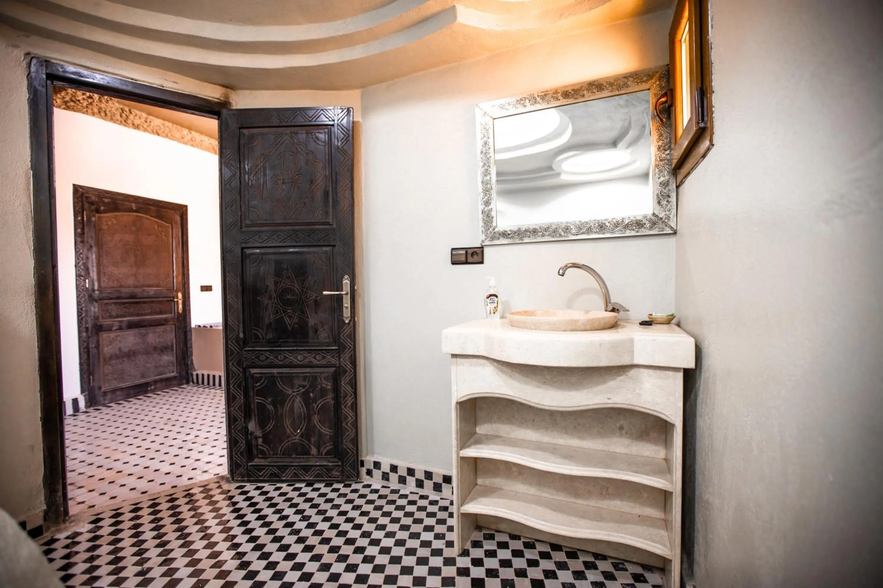 Bathroom in Riad Merzouga Dunes