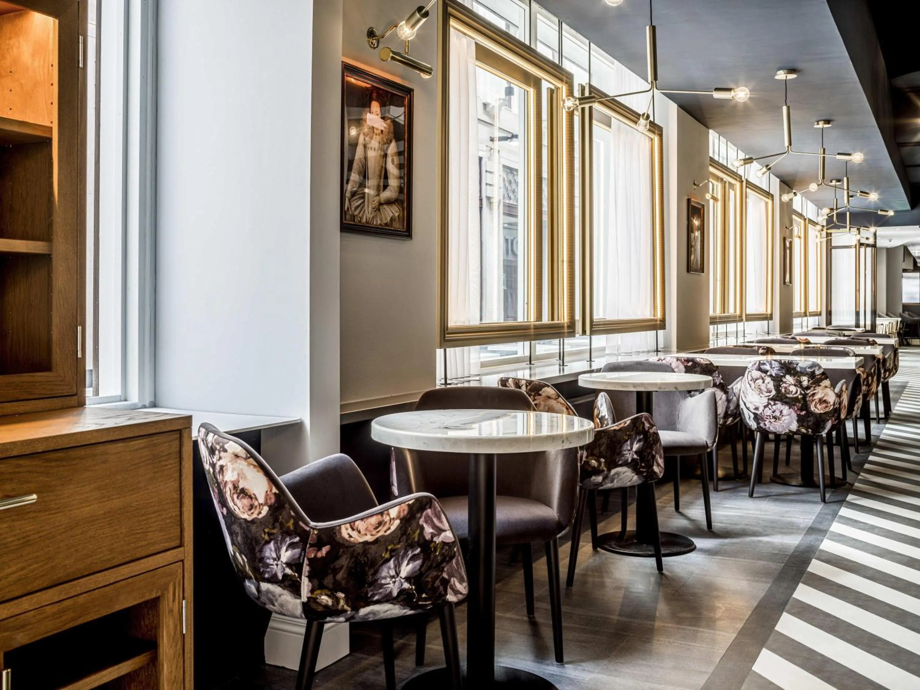 Restaurant/places to eat in Novotel Den Haag City Centre