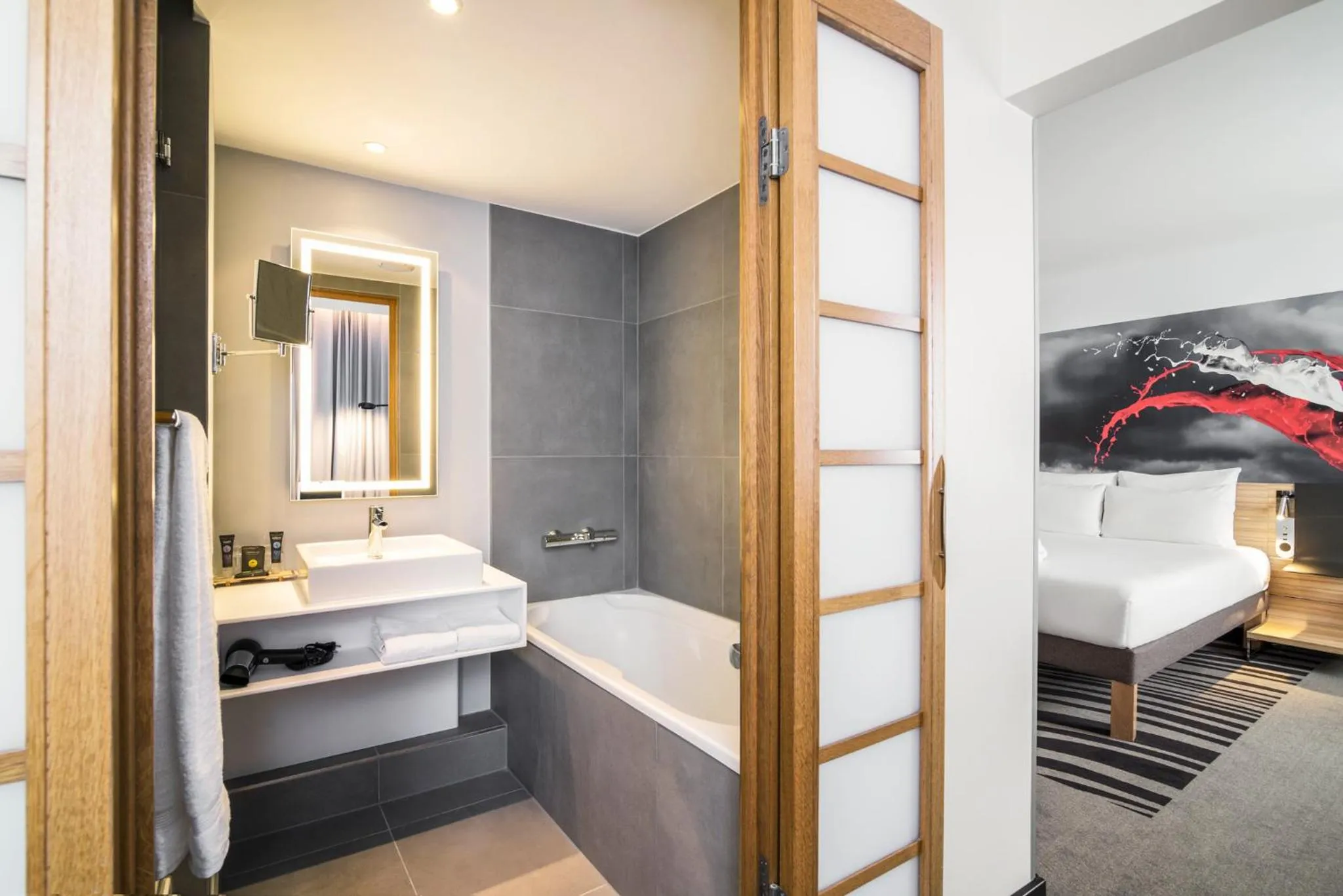 Bathroom in Novotel Den Haag City Centre