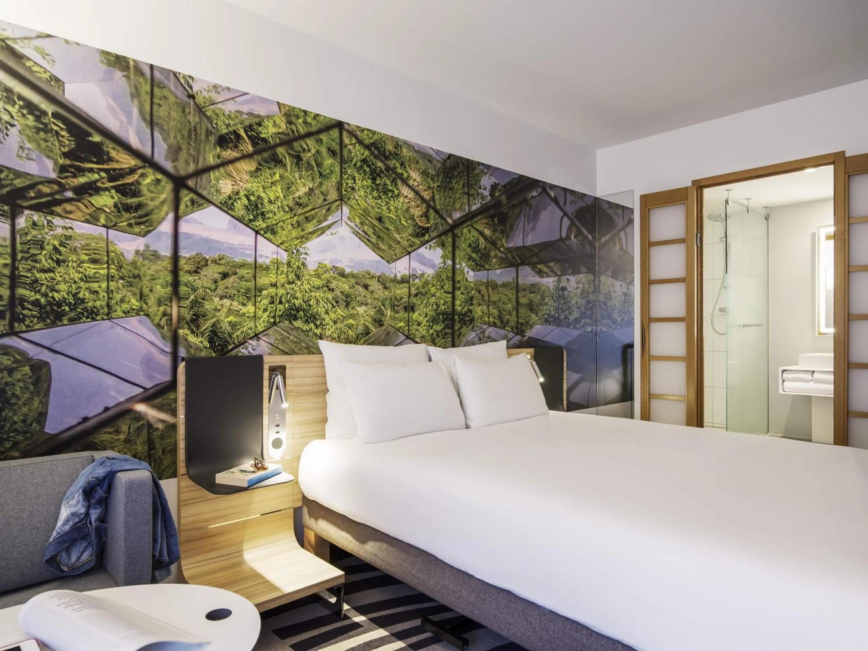 Bedroom, Bed in Novotel Den Haag City Centre