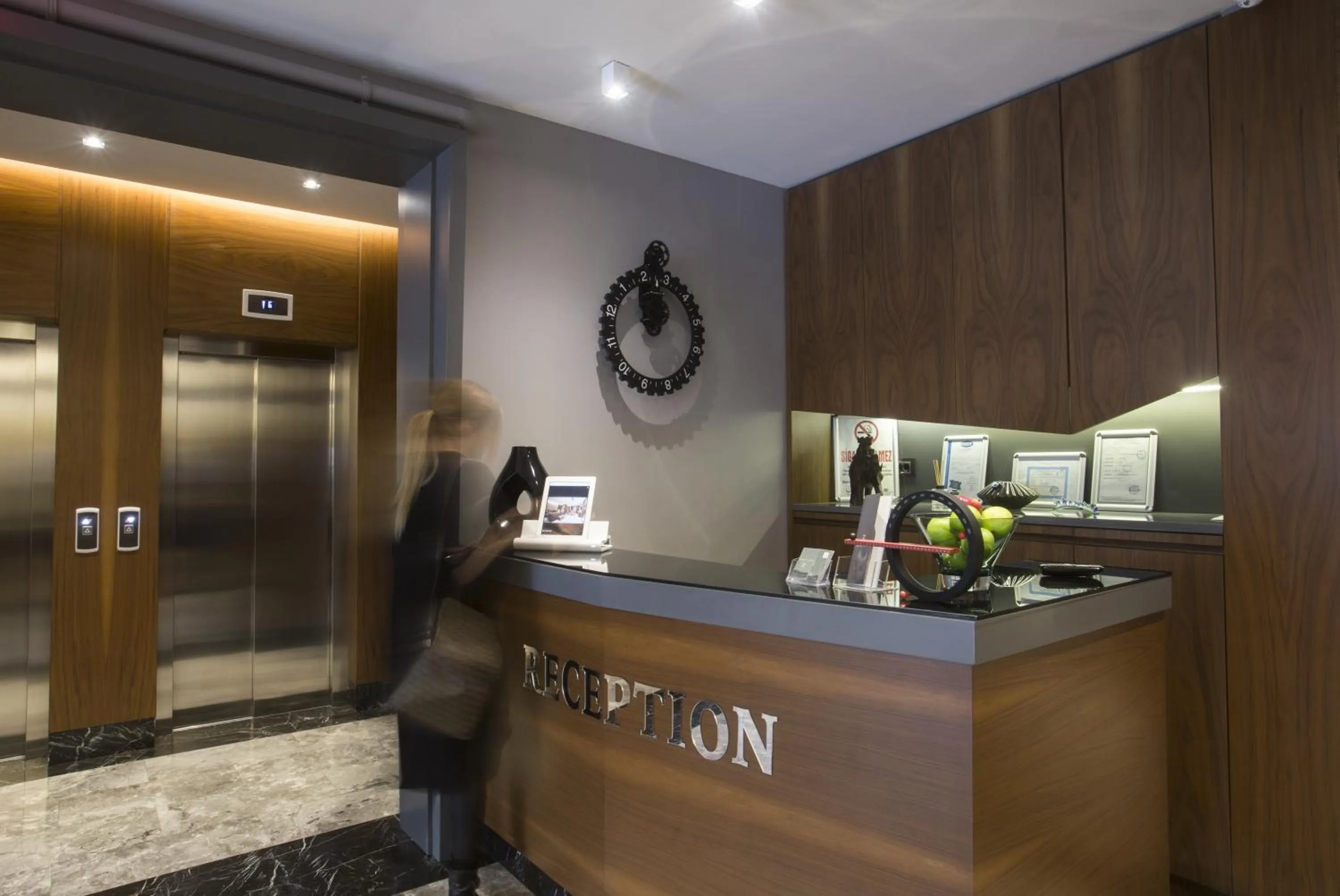 Lobby or reception in Zeniva Hotel