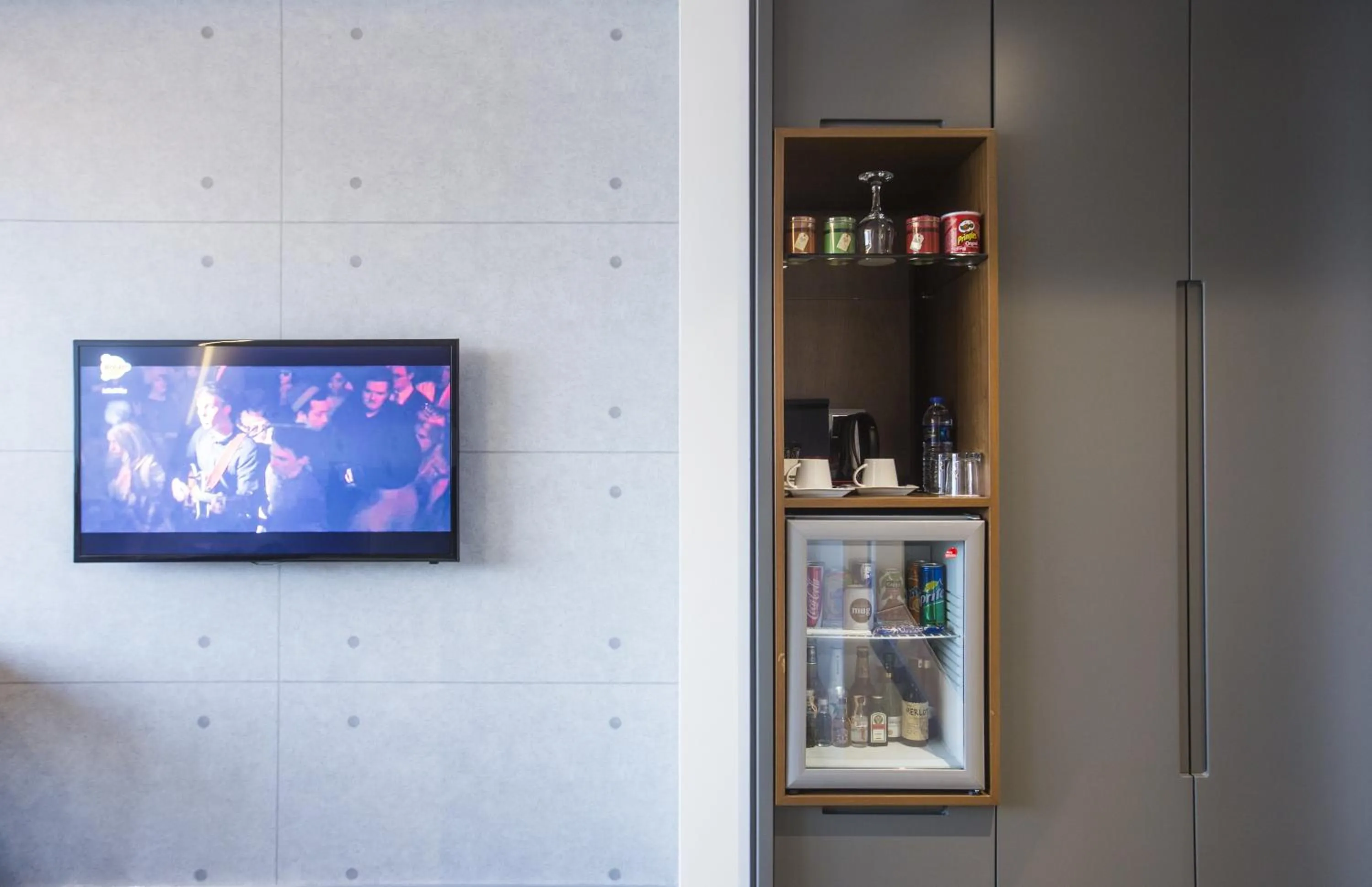 Drinks in Zeniva Hotel