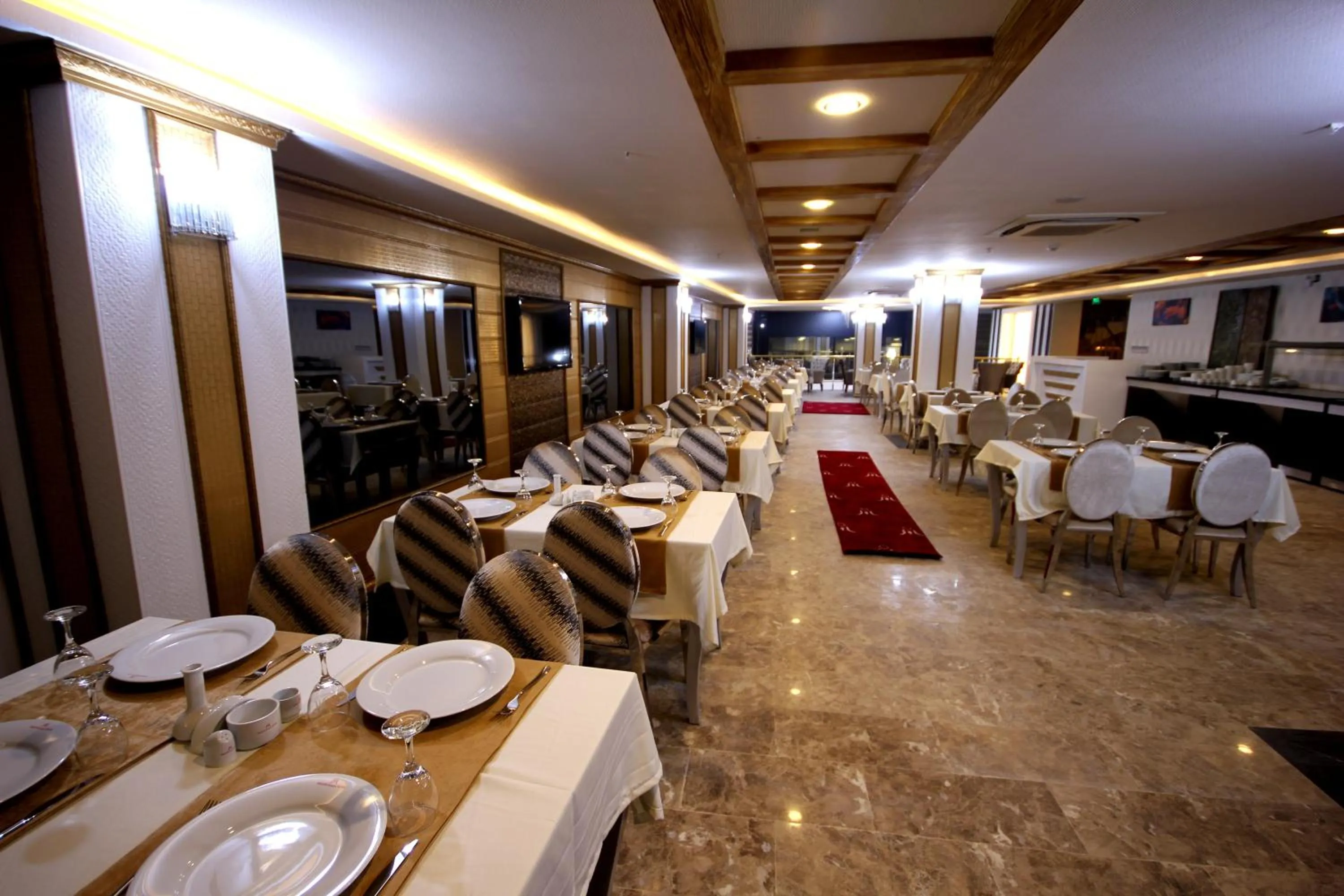 Restaurant/places to eat in The Ancient Mesopotamia Hotel