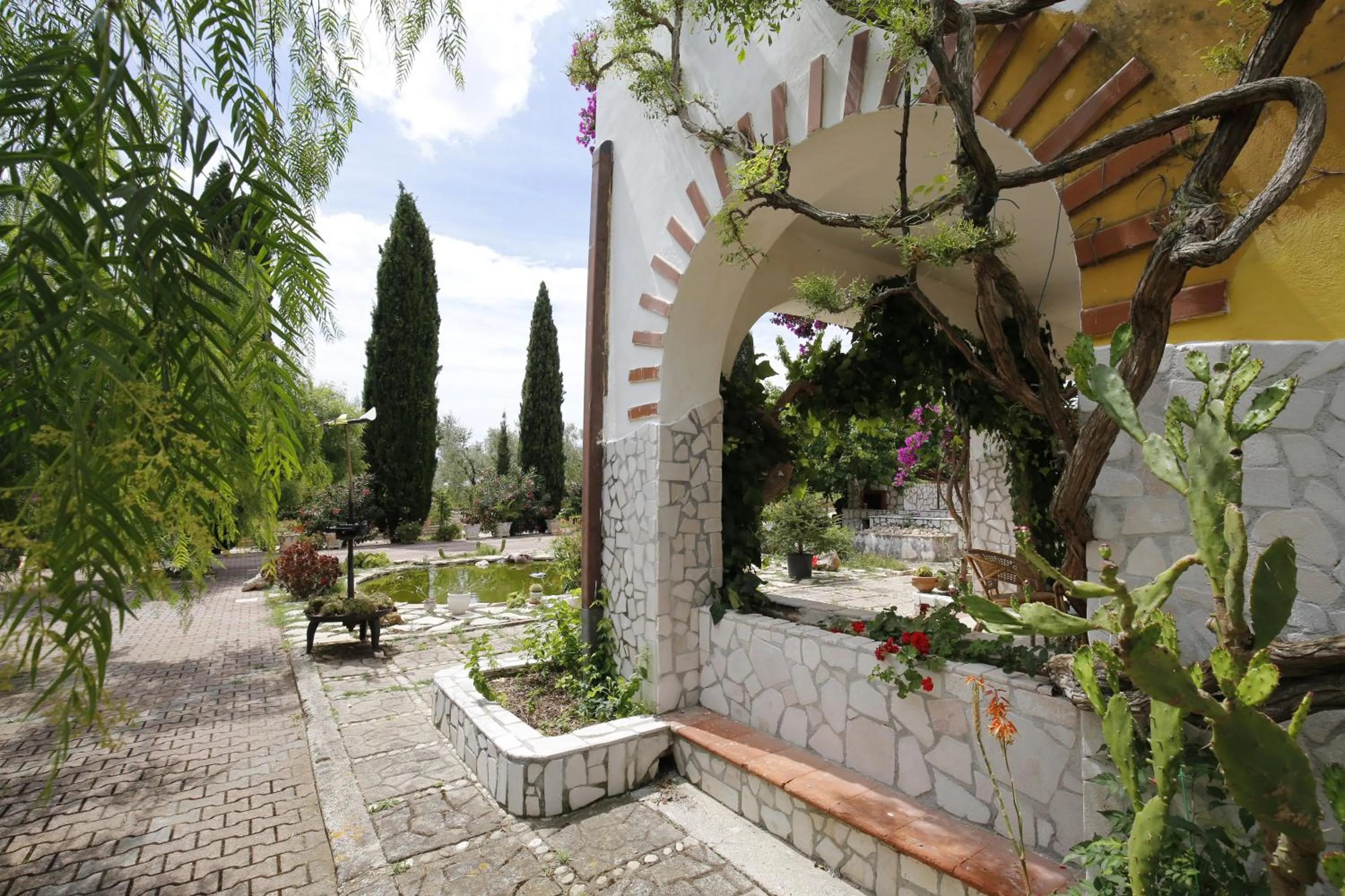 Garden view in Agriturismo Posta Pastorella