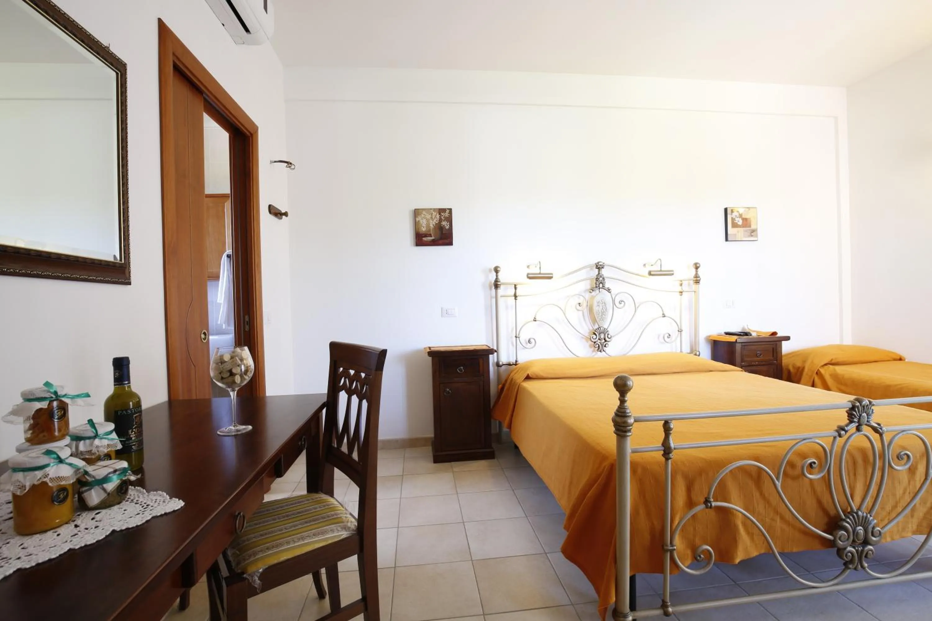 Photo of the whole room, Bed in Agriturismo Posta Pastorella
