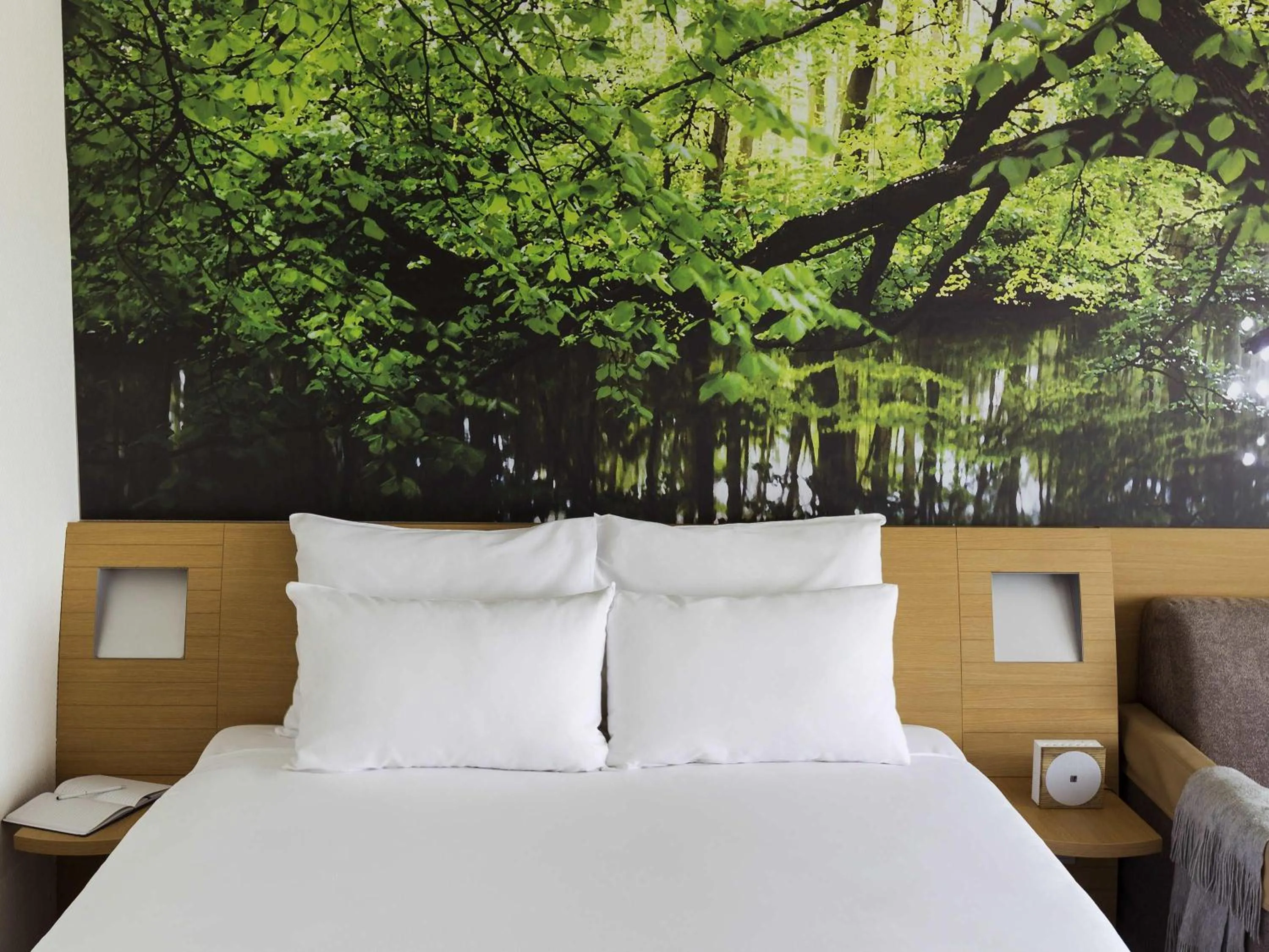 Bedroom, Bed in Novotel Amsterdam City